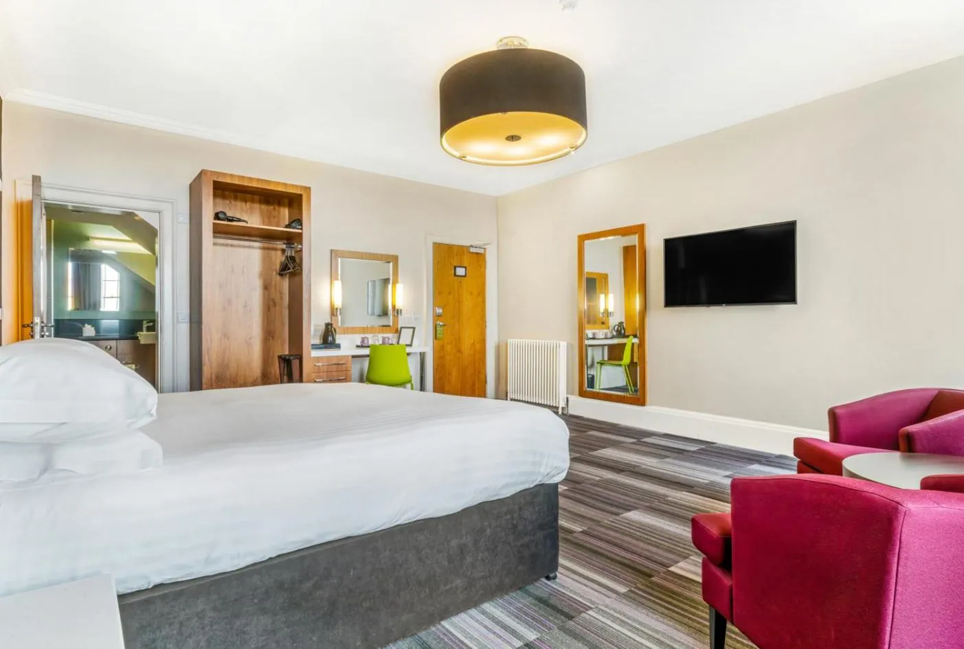 Photo of the whole room, Bed in The Place Hotel