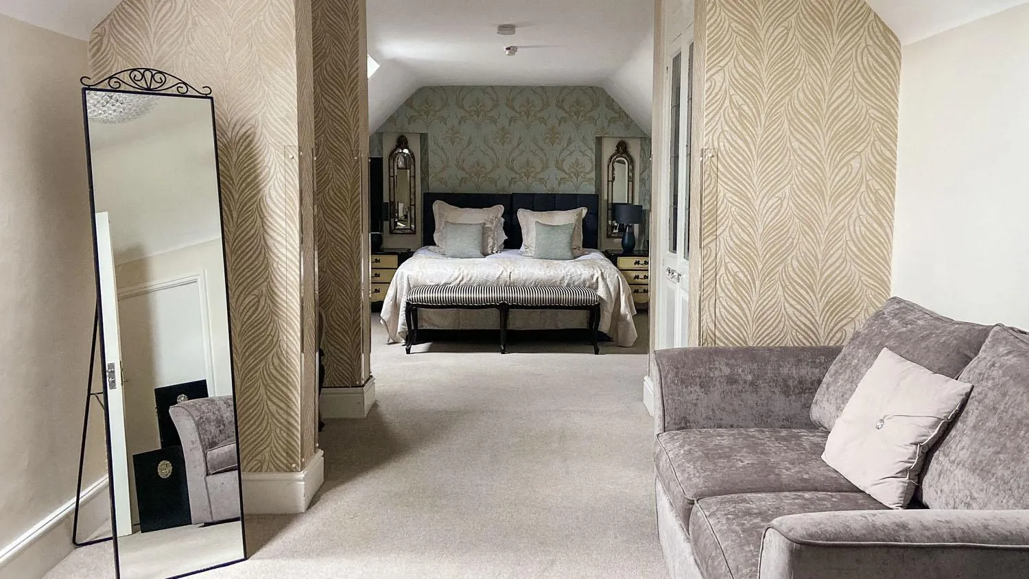 Bedroom, Bed in Horsley Lodge