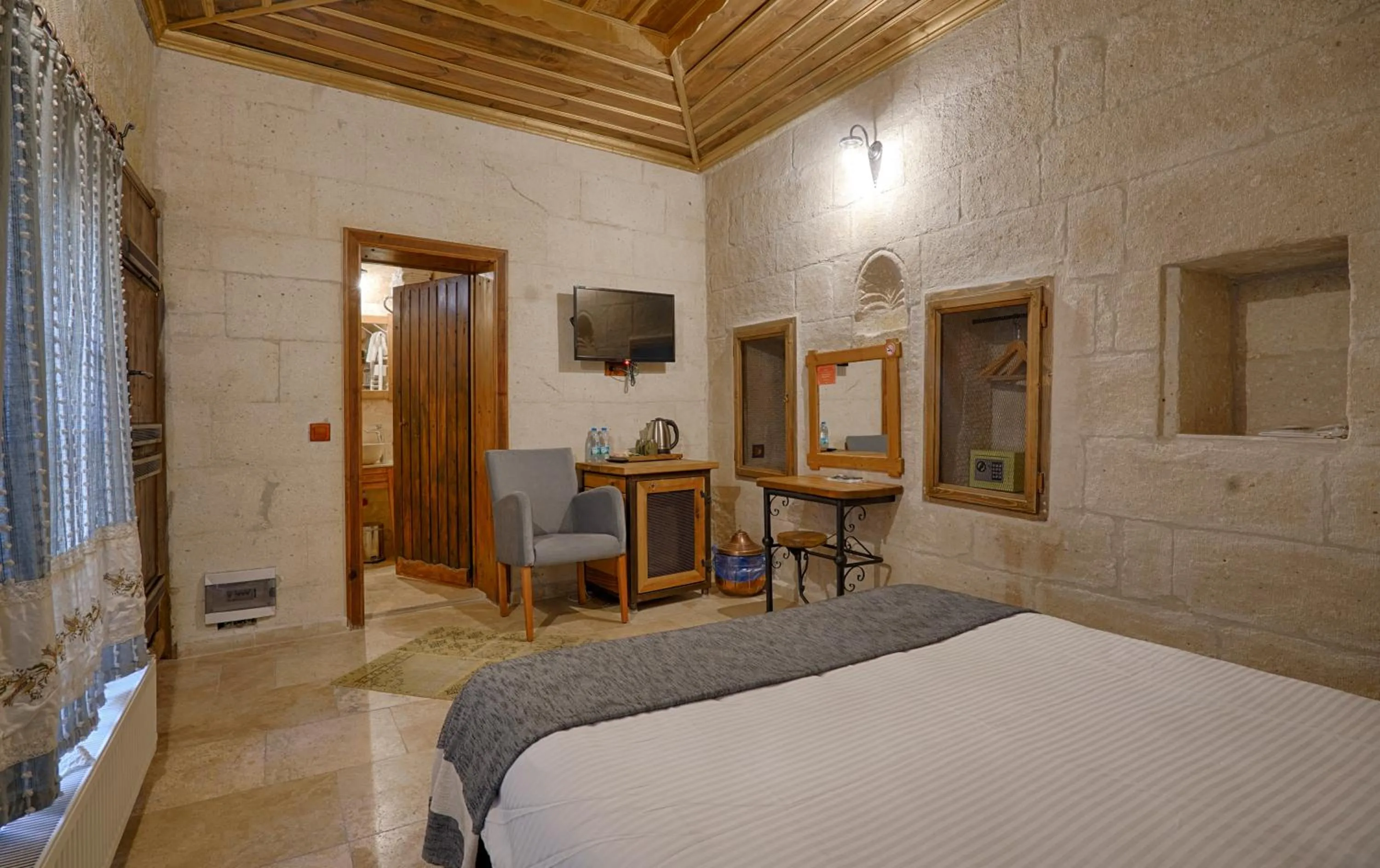 Photo of the whole room, Bed in Henna Hotel-Adults Only