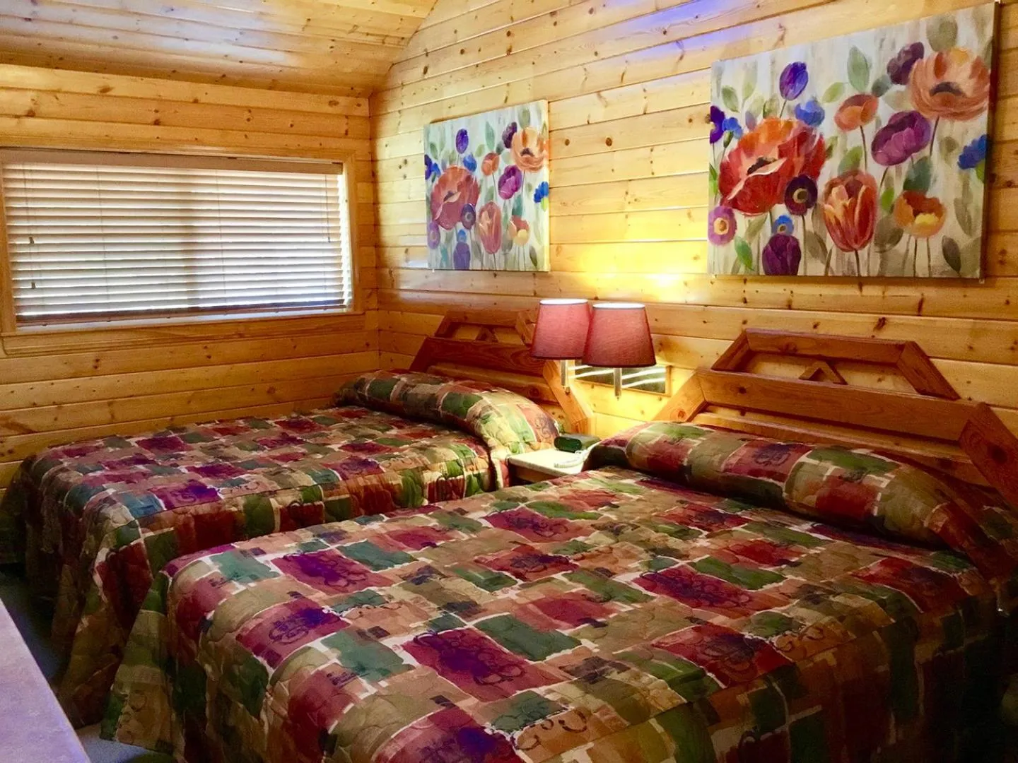 Bed in Giant Oaks Lodge