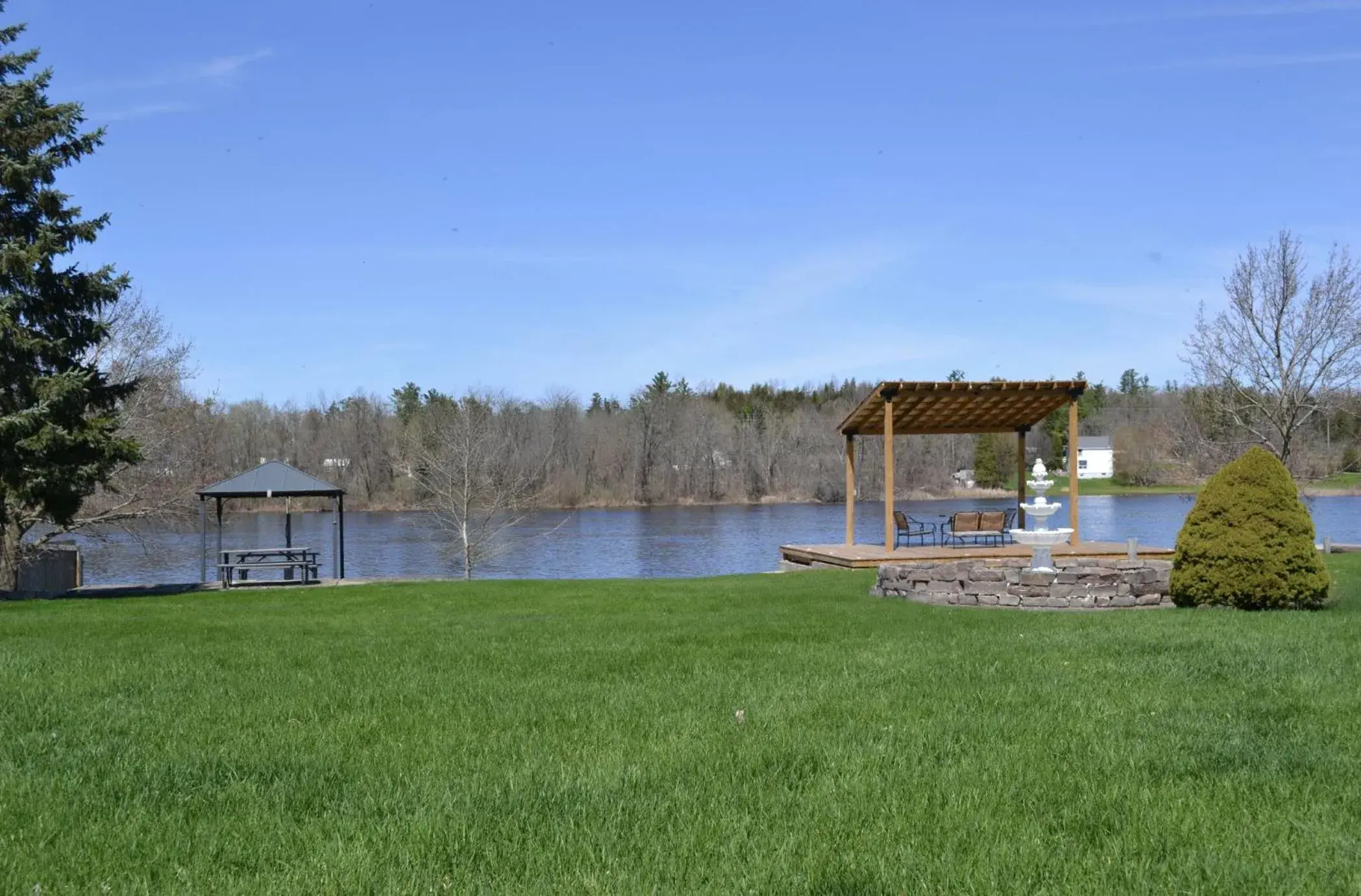 Lake view in Motel 6 Campbellford, ON Lake view in Motel 6 Campbellford, ON