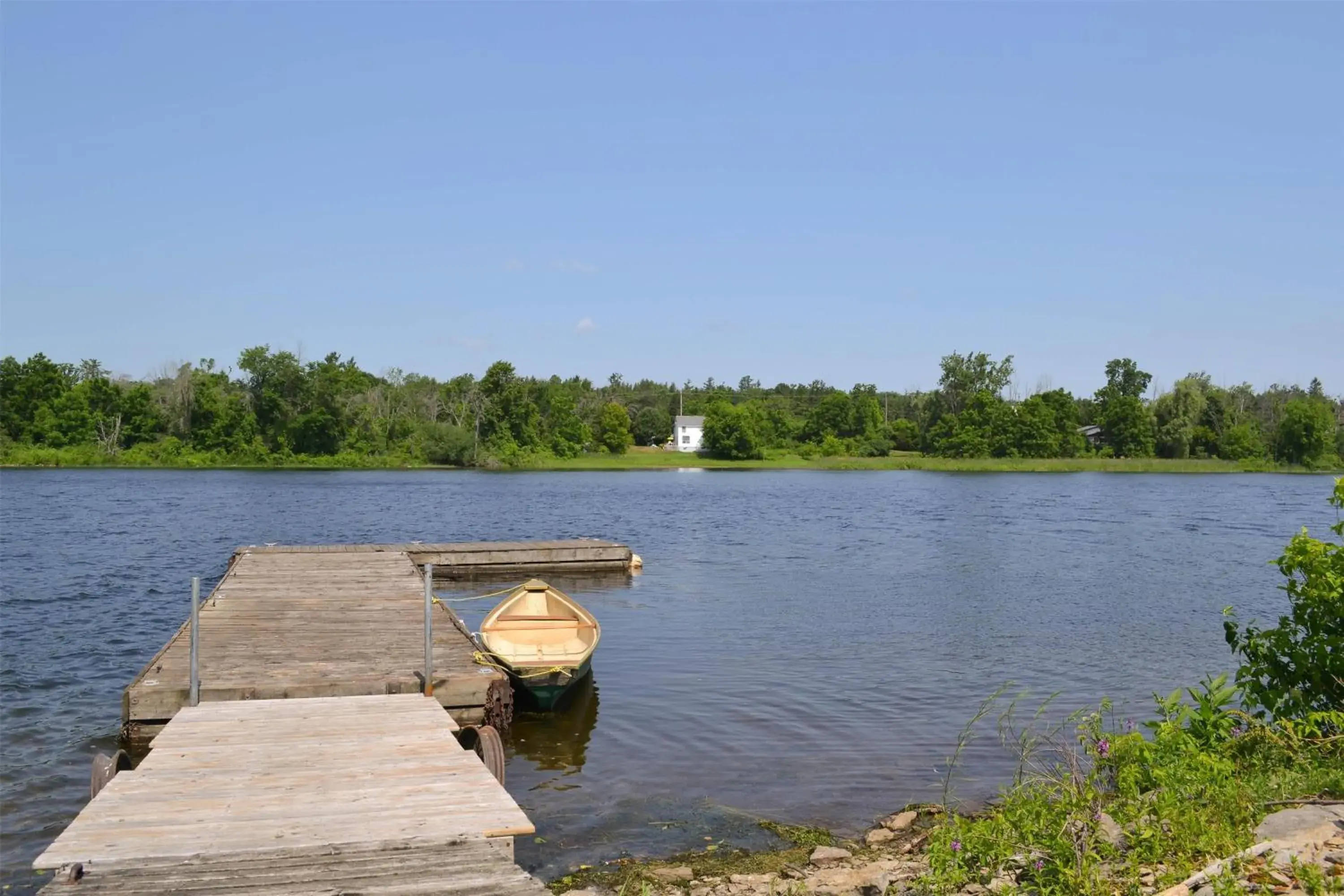 Property building in Motel 6 Campbellford, ON Property building in Motel 6 Campbellford, ON