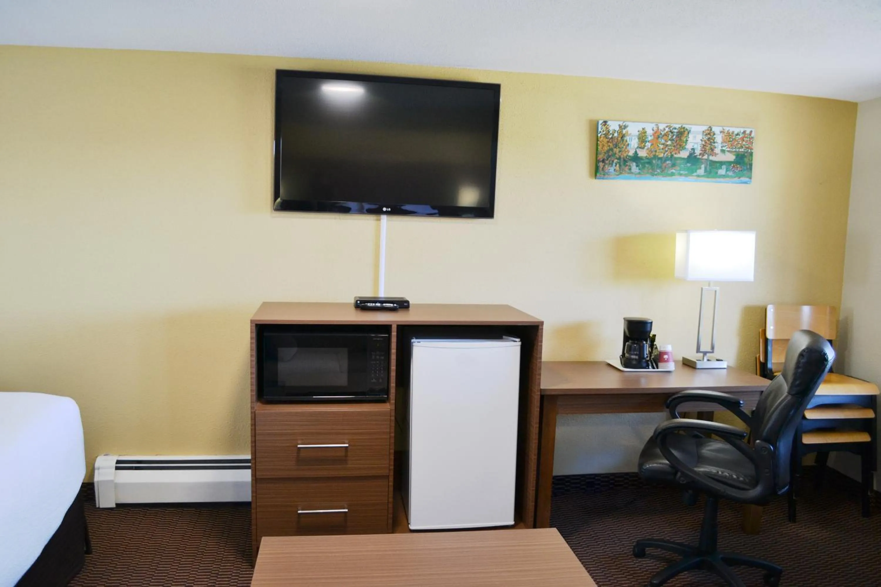 Motel 6 Campbellford, ON