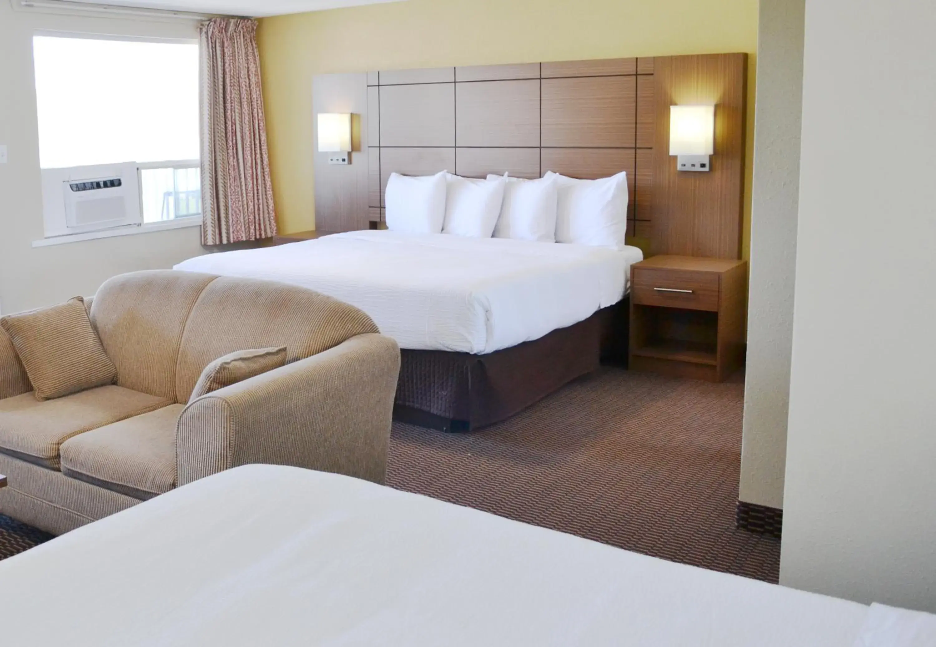 Bed in Motel 6 Campbellford, ON Bed in Motel 6 Campbellford, ON