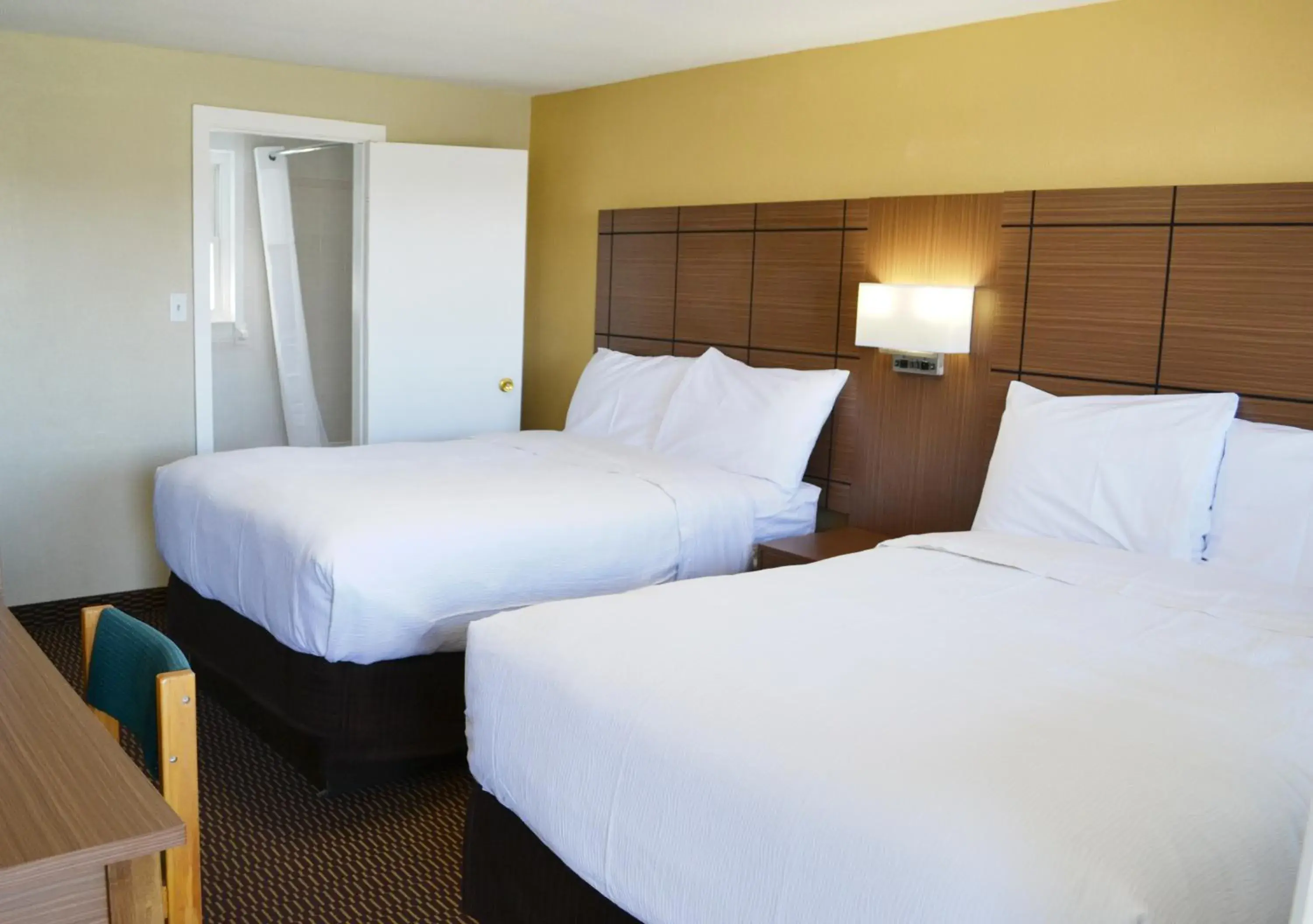 Bed in Motel 6 Campbellford, ON Bed in Motel 6 Campbellford, ON