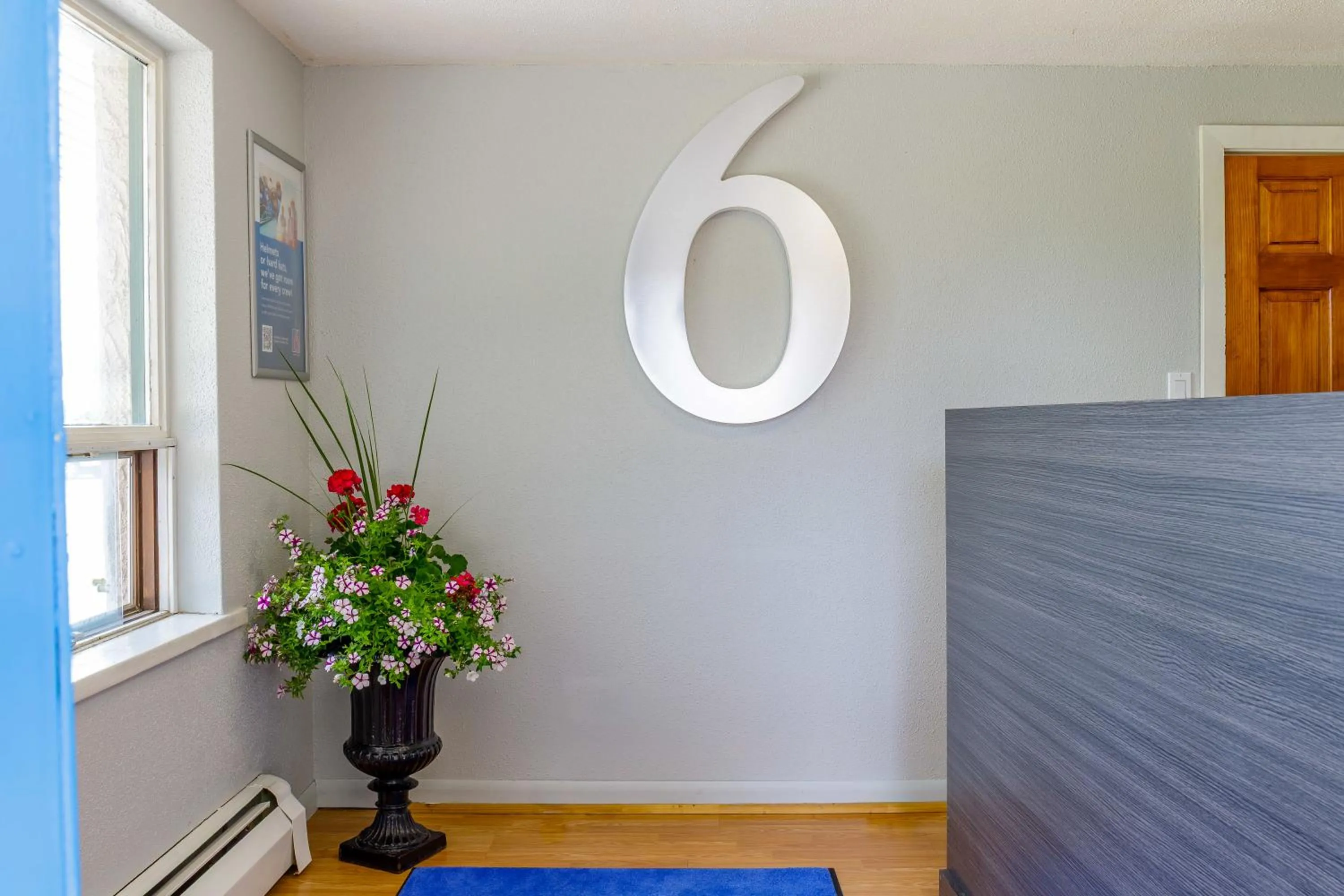 Lobby or reception in Motel 6 Campbellford, ON