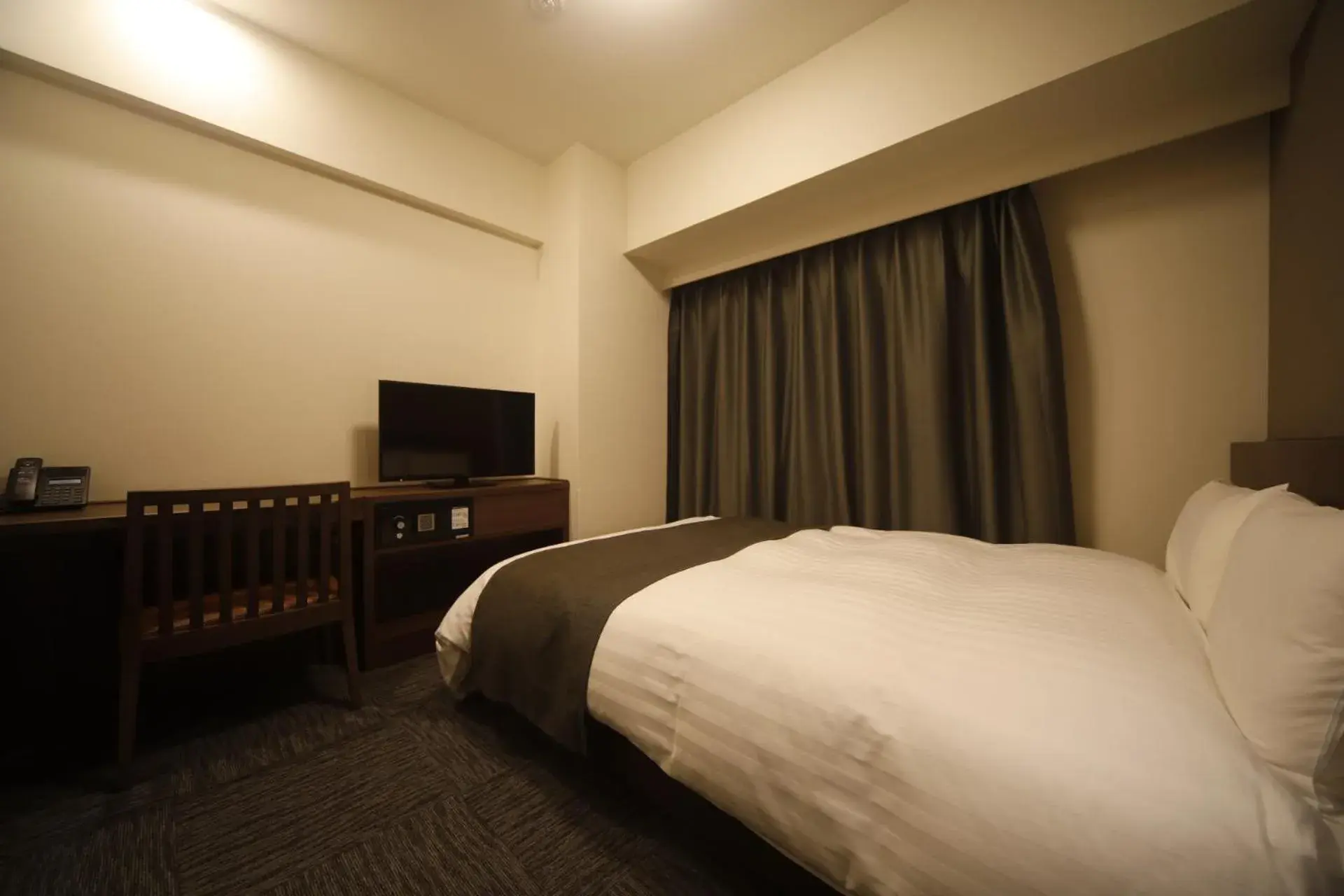 Photo of the whole room, Bed in Dormy Inn Oita Photo of the whole room, Bed in Dormy Inn Oita