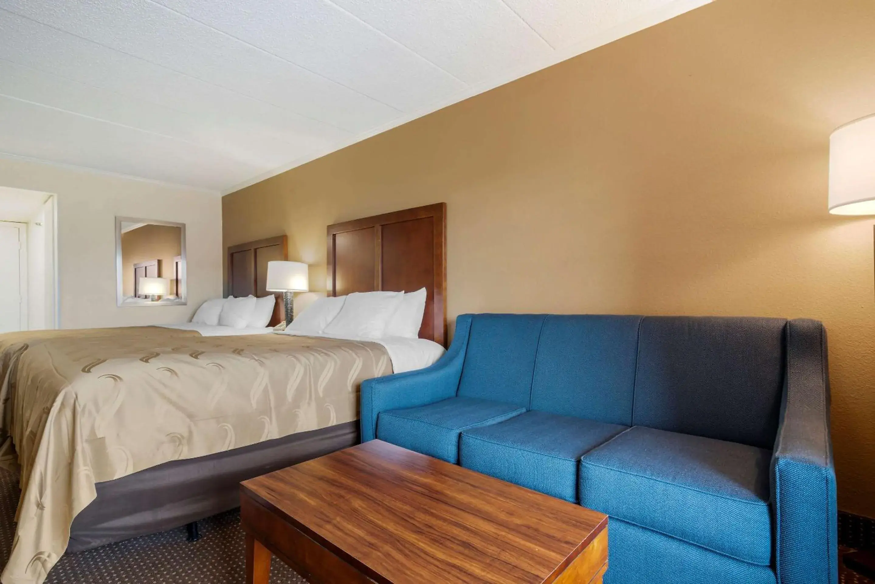 Bedroom, Bed in Quality Inn & Suites Oceanblock Bedroom, Bed in Quality Inn & Suites Oceanblock