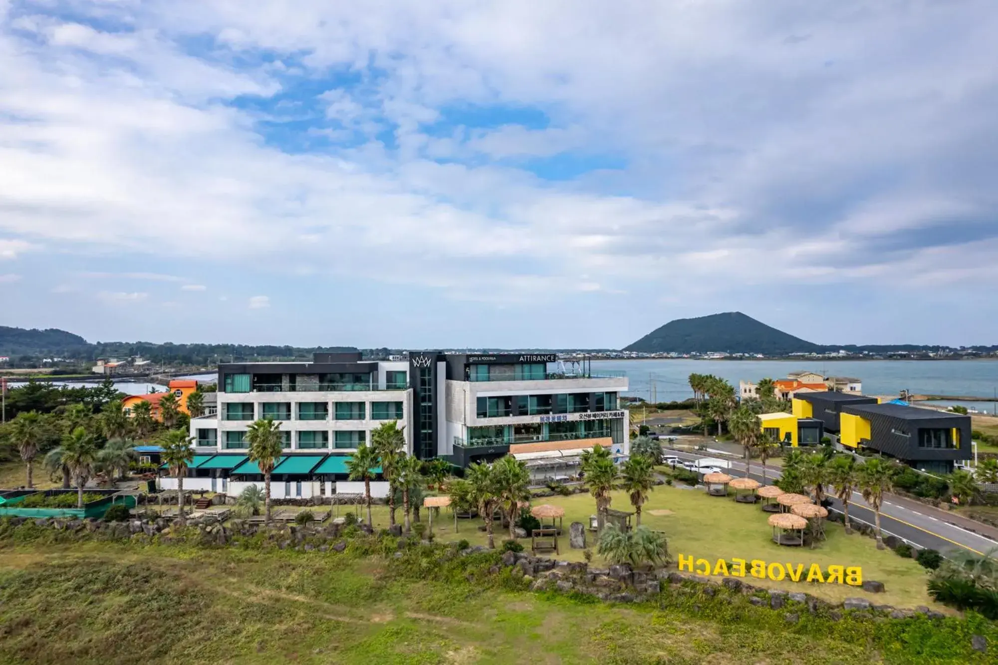 Property building in Jeju Attirance Hotel & poolvilla Property building in Jeju Attirance Hotel & poolvilla