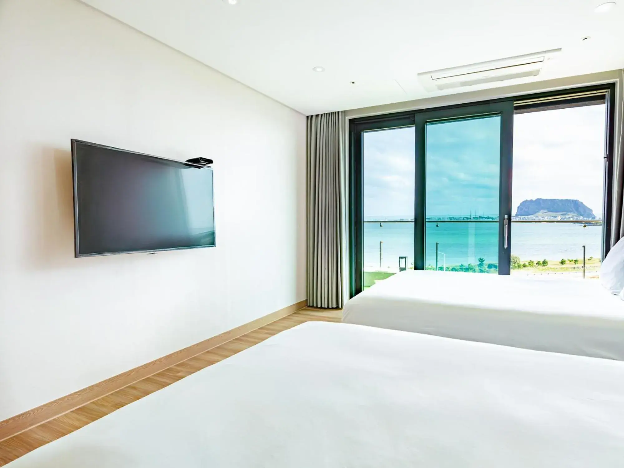 Bedroom, Bed in Jeju Attirance Hotel & poolvilla Bedroom, Bed in Jeju Attirance Hotel & poolvilla