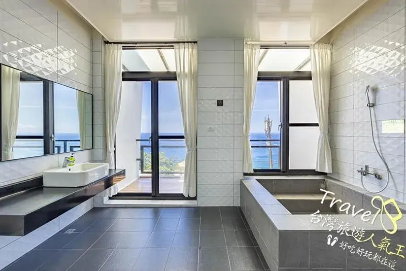 Double Room with Balcony and Sea View in Star House Double Room with Balcony and Sea View in Star House