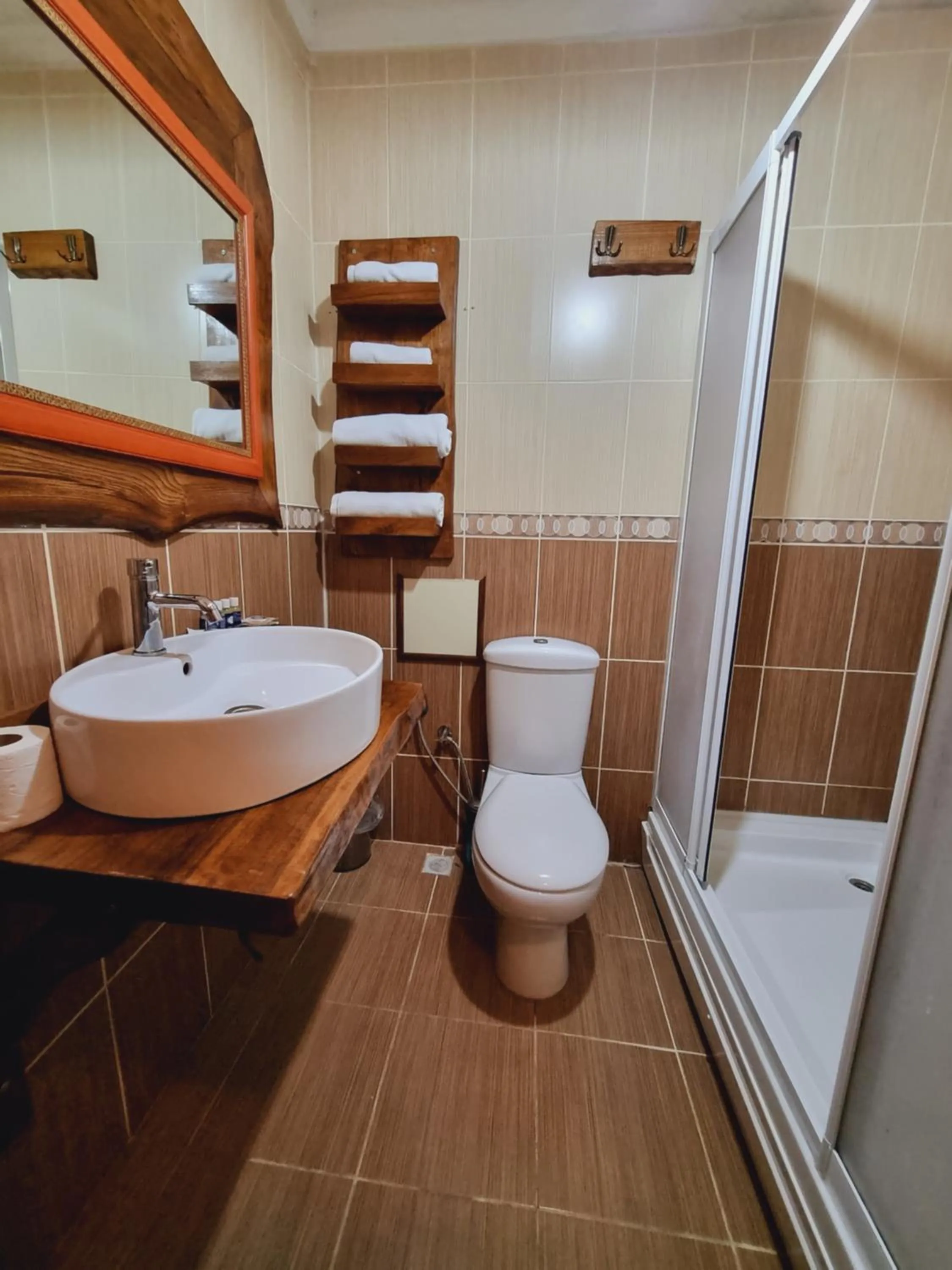 Shower in Gedikpasa Konagi Hotel