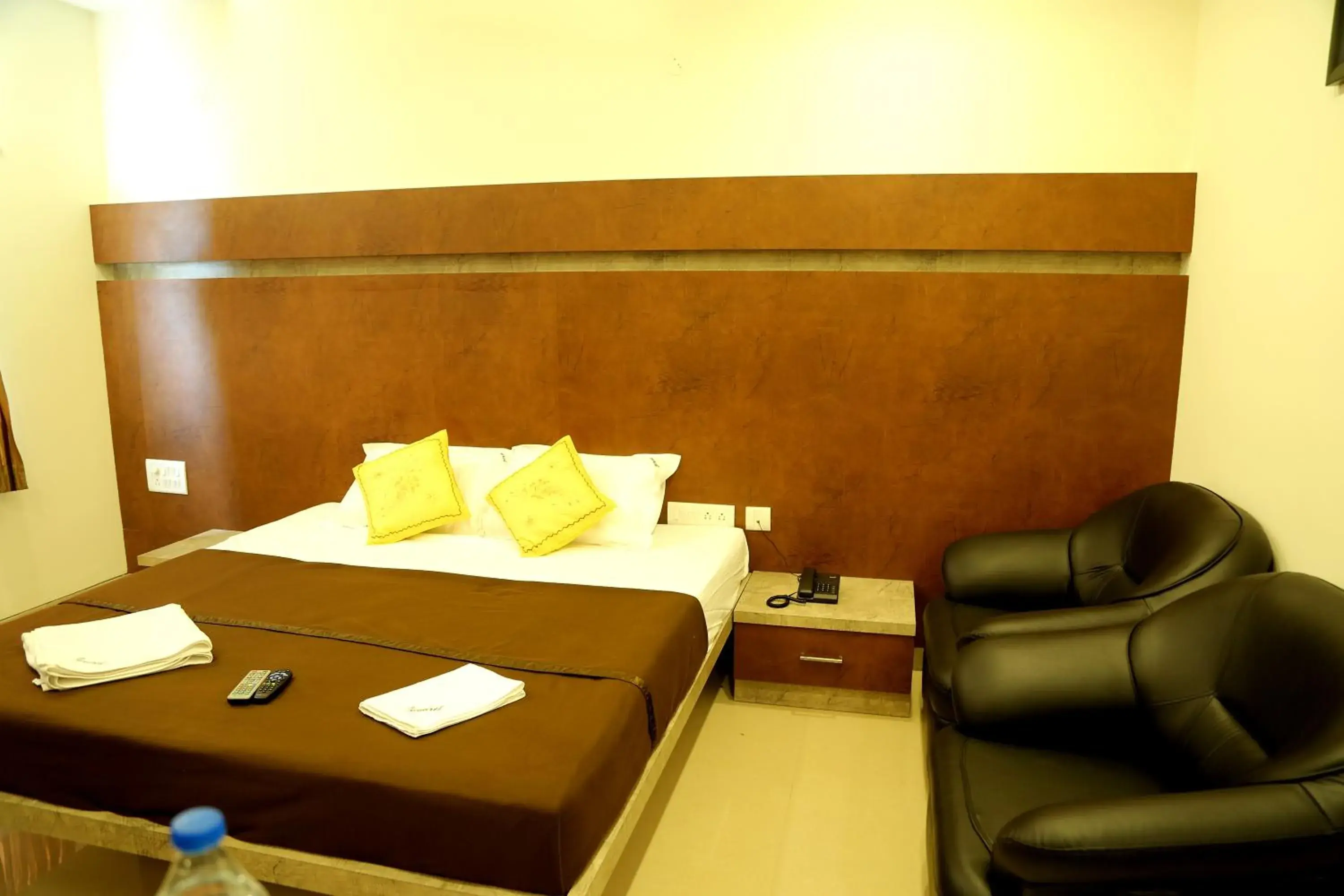 Bedroom, Bed in Samarth Residency Bedroom, Bed in Samarth Residency