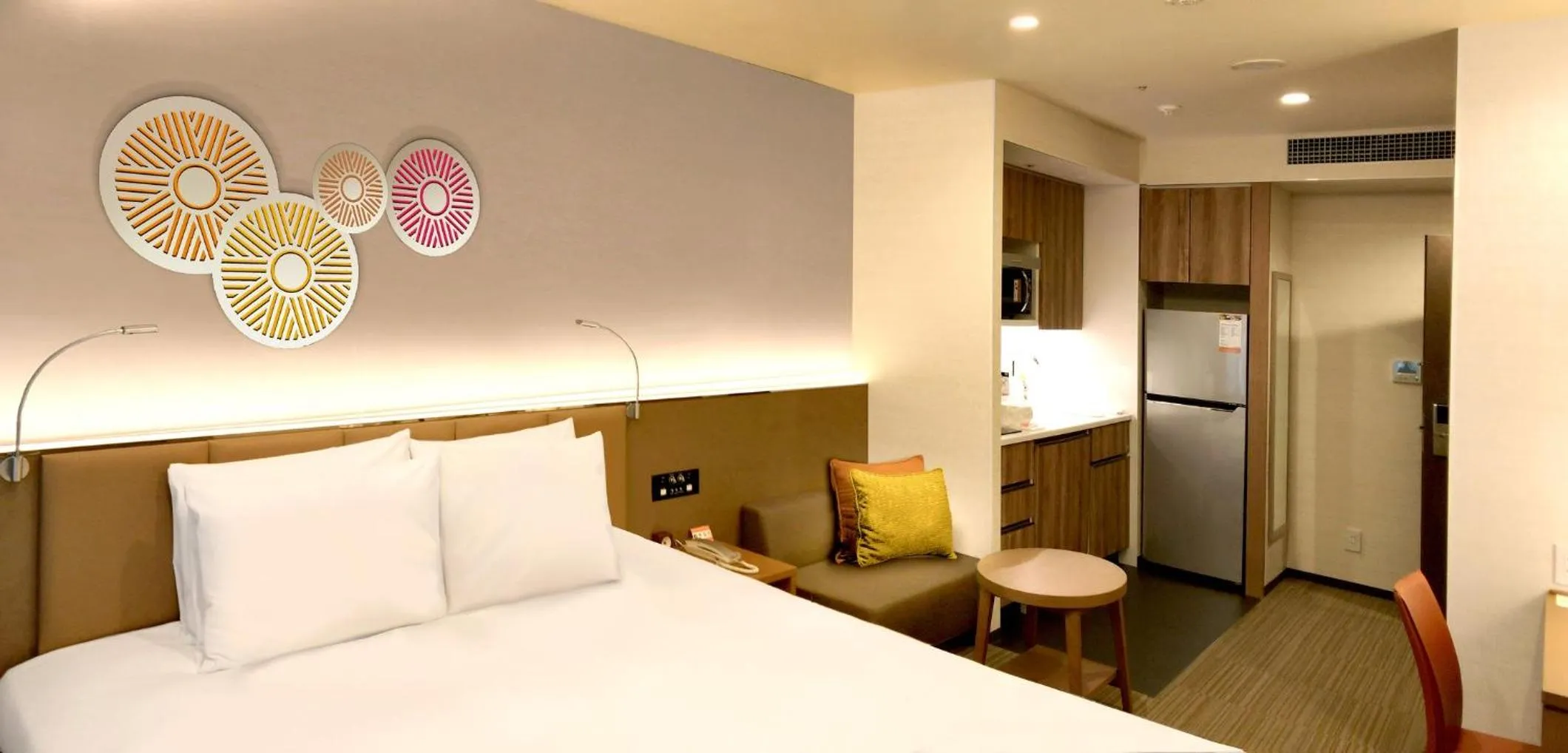 Bedroom, Bed in Holiday Inn & Suites Shin Osaka by IHG