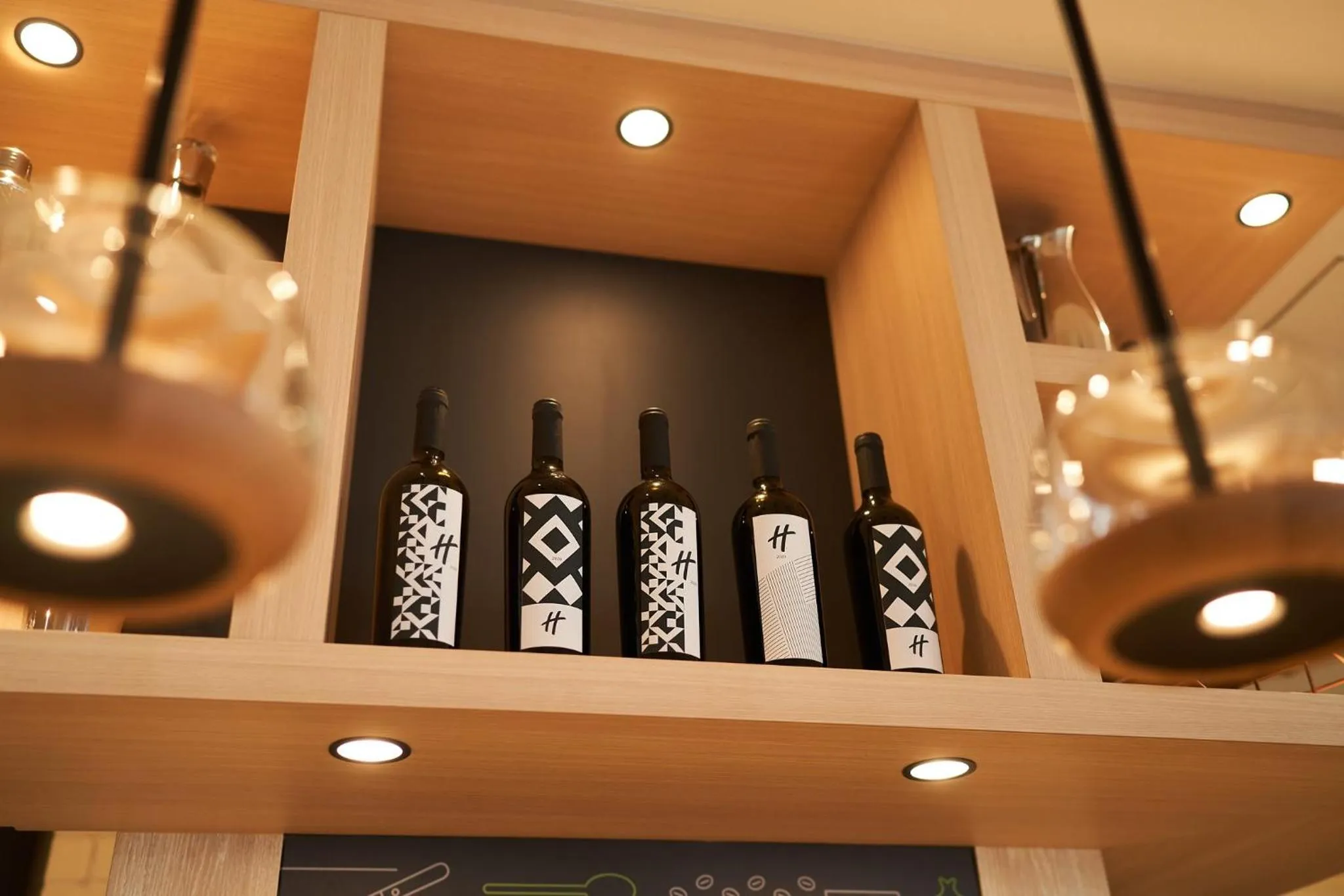 Restaurant/places to eat in Holiday Inn & Suites Shin Osaka by IHG