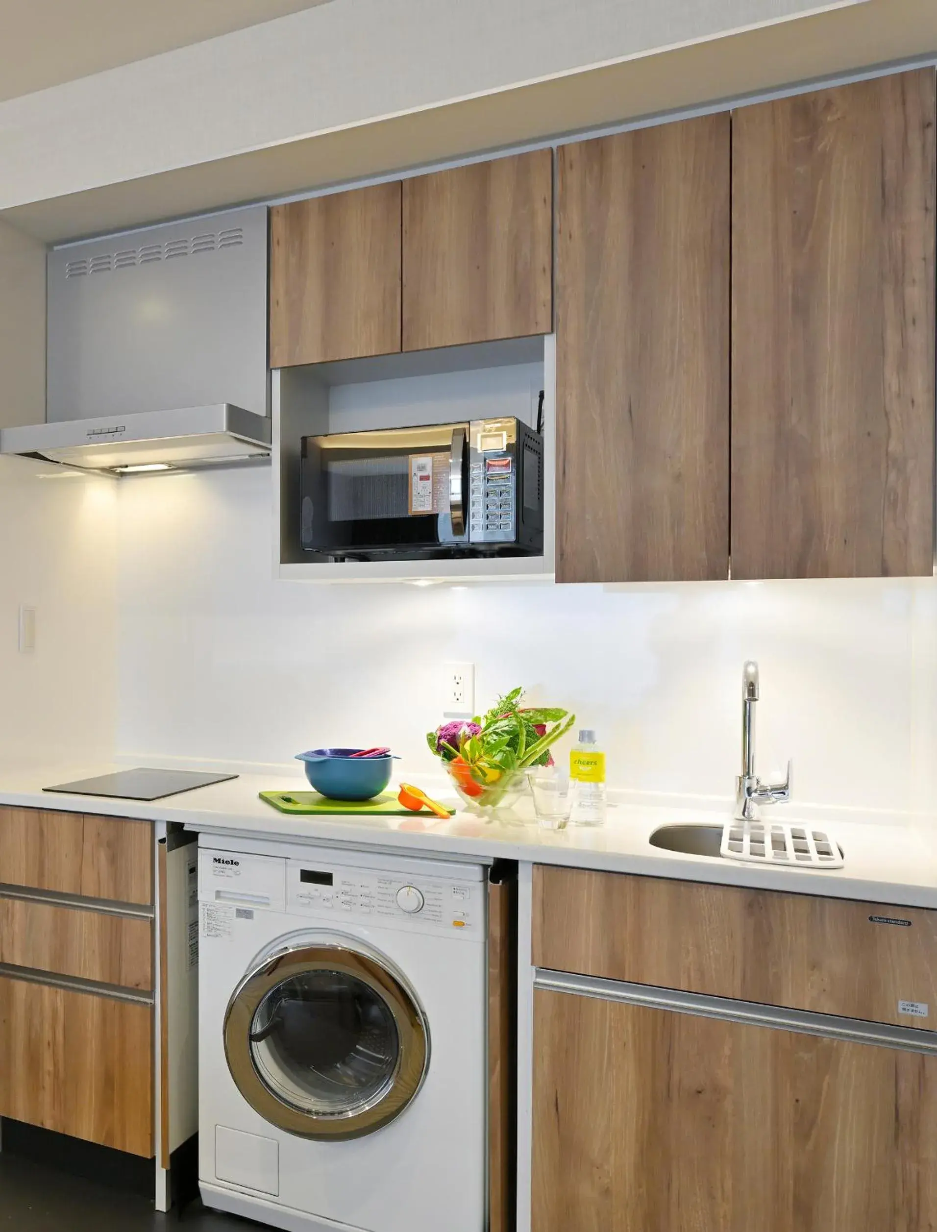 Photo of the whole room in Holiday Inn & Suites Shin Osaka by IHG Photo of the whole room in Holiday Inn & Suites Shin Osaka by IHG