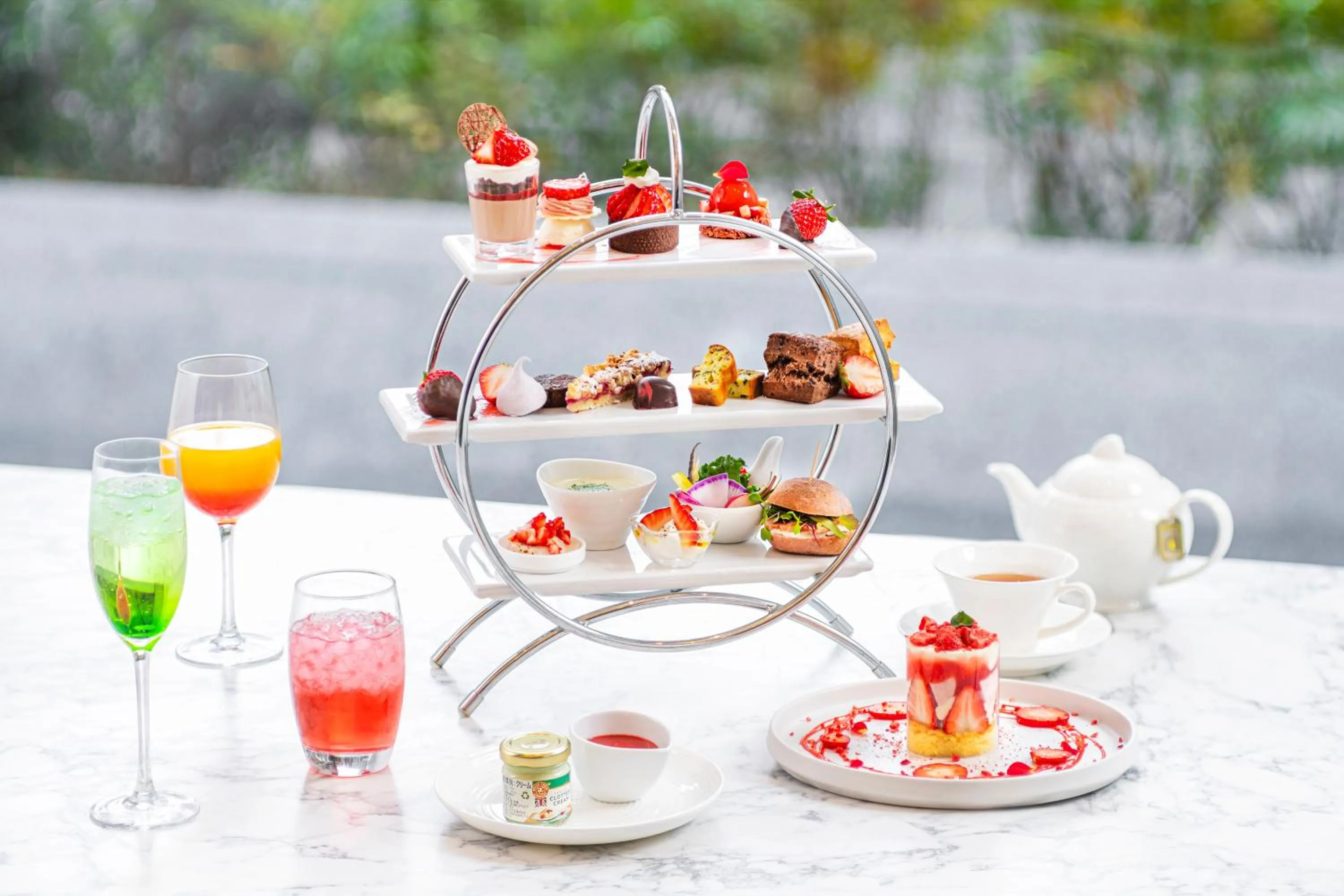 Restaurant/places to eat in Holiday Inn & Suites Shin Osaka by IHG