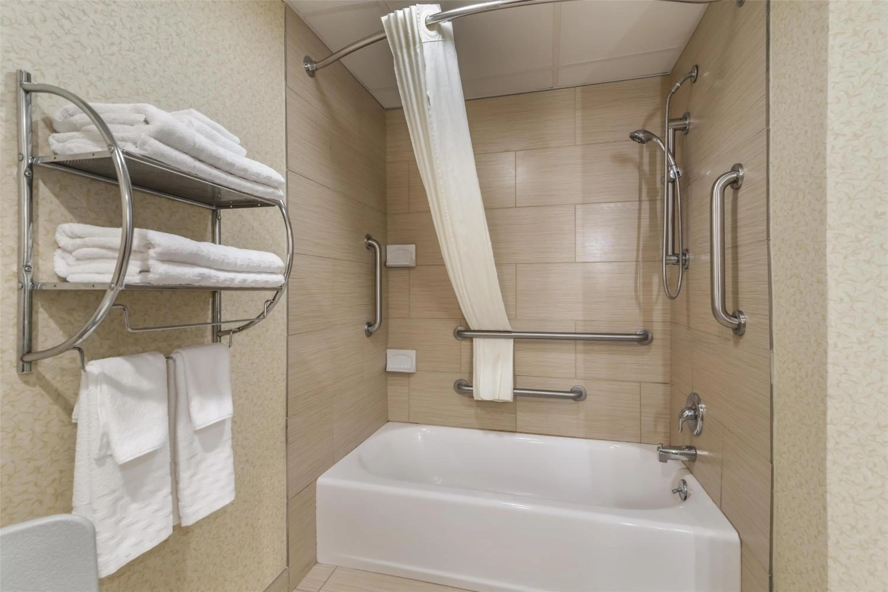 Bathroom in Best Western Plus Keene Hotel