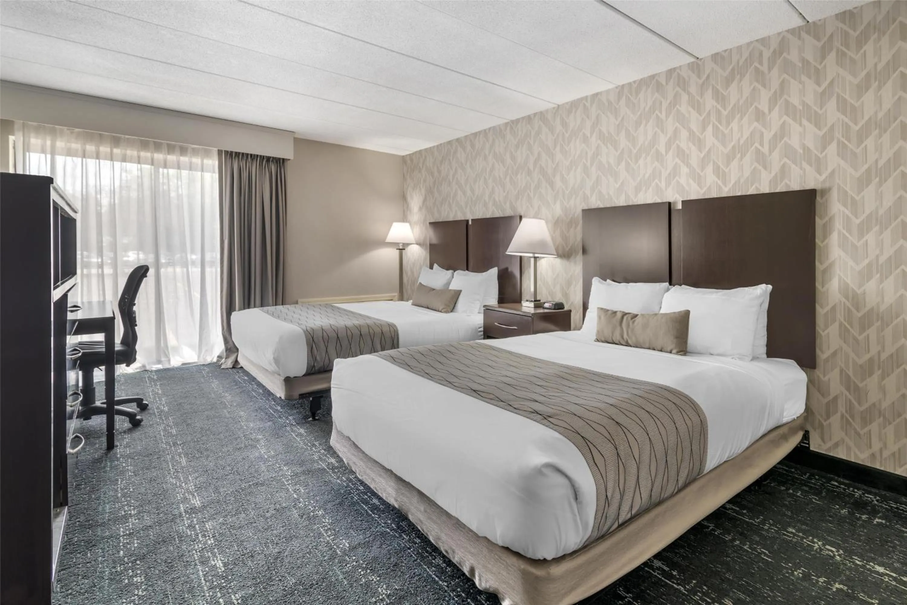 Bedroom, Bed in Best Western Plus Keene Hotel