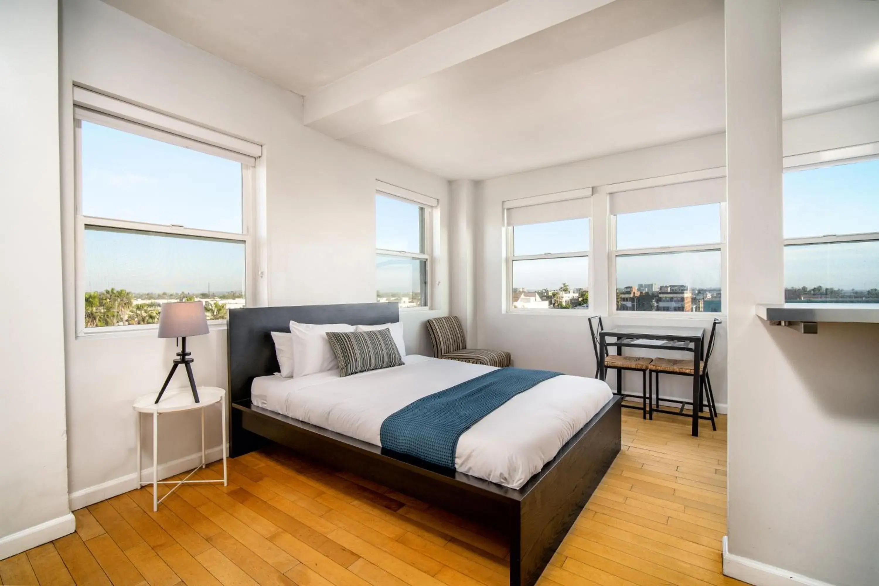 Bed in AIR Venice on the Beach Bed in AIR Venice on the Beach