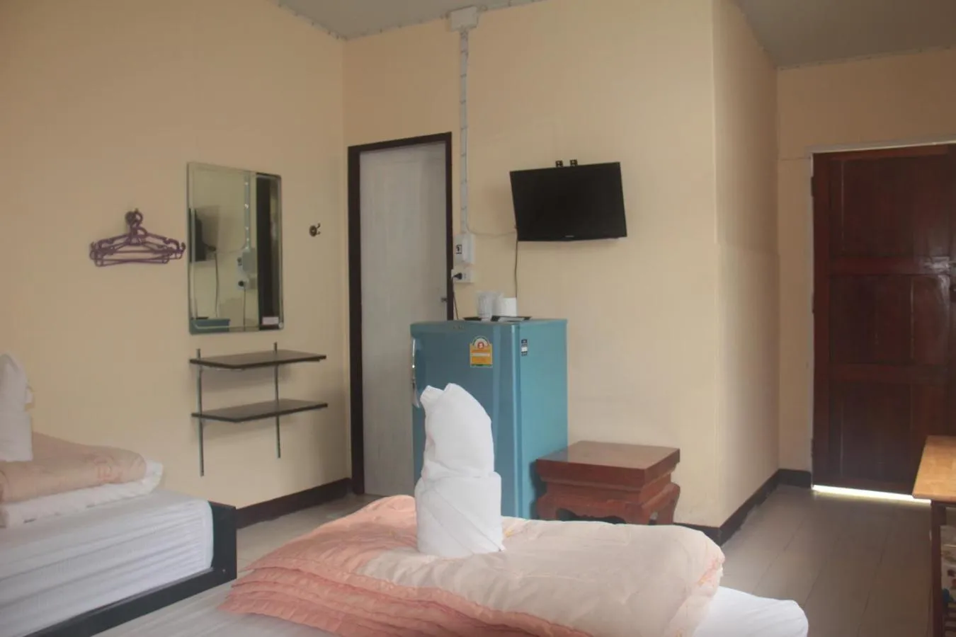 Bed in P.L.P Guesthouse - Mae Hong Son