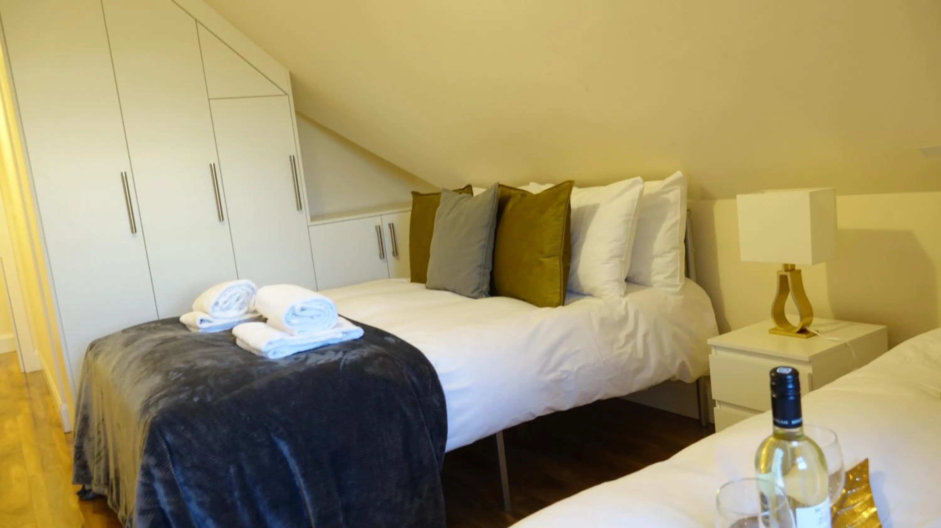 Bedroom in RC Airport Rooms