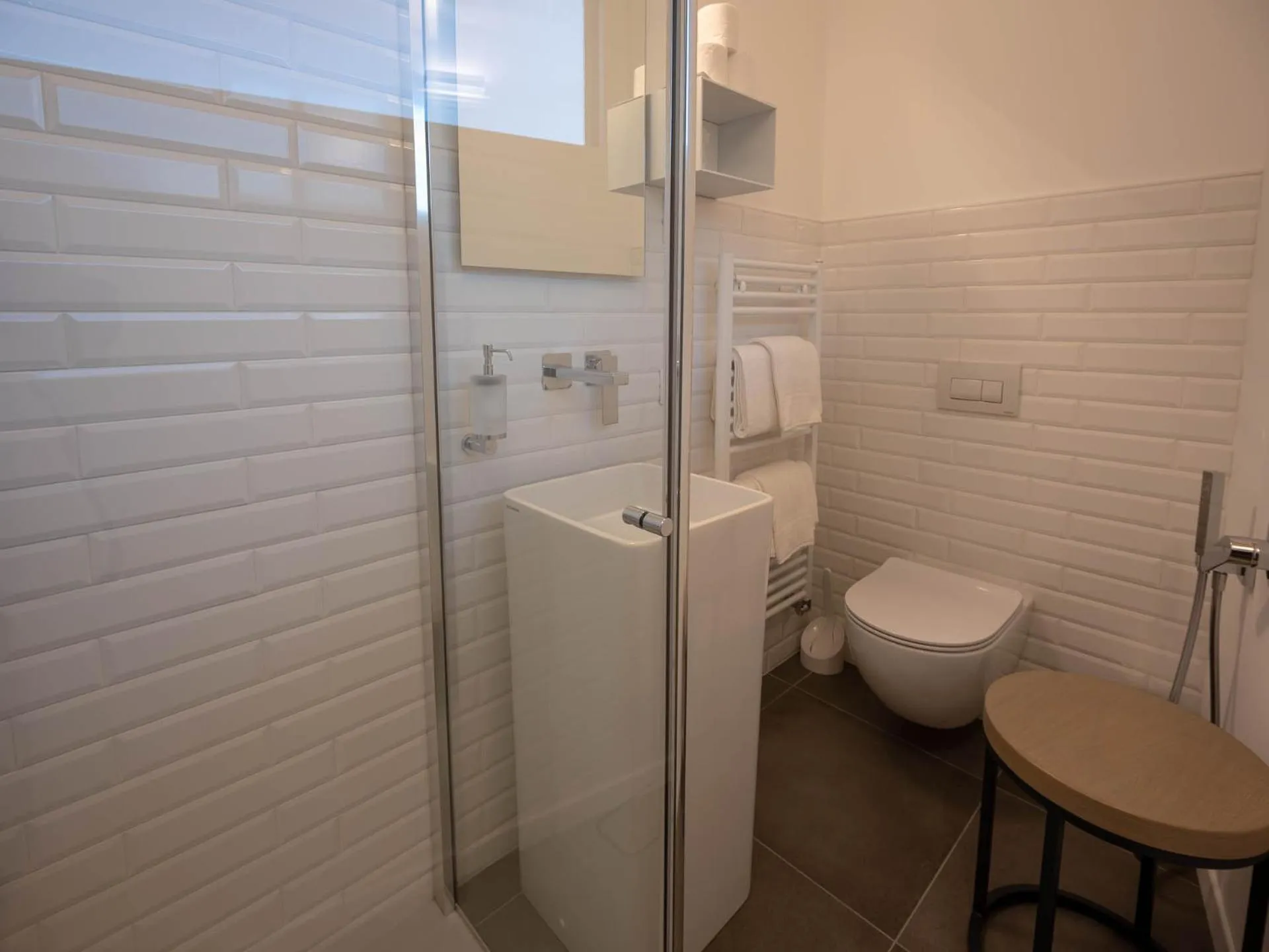 Shower in Glocal Torbole