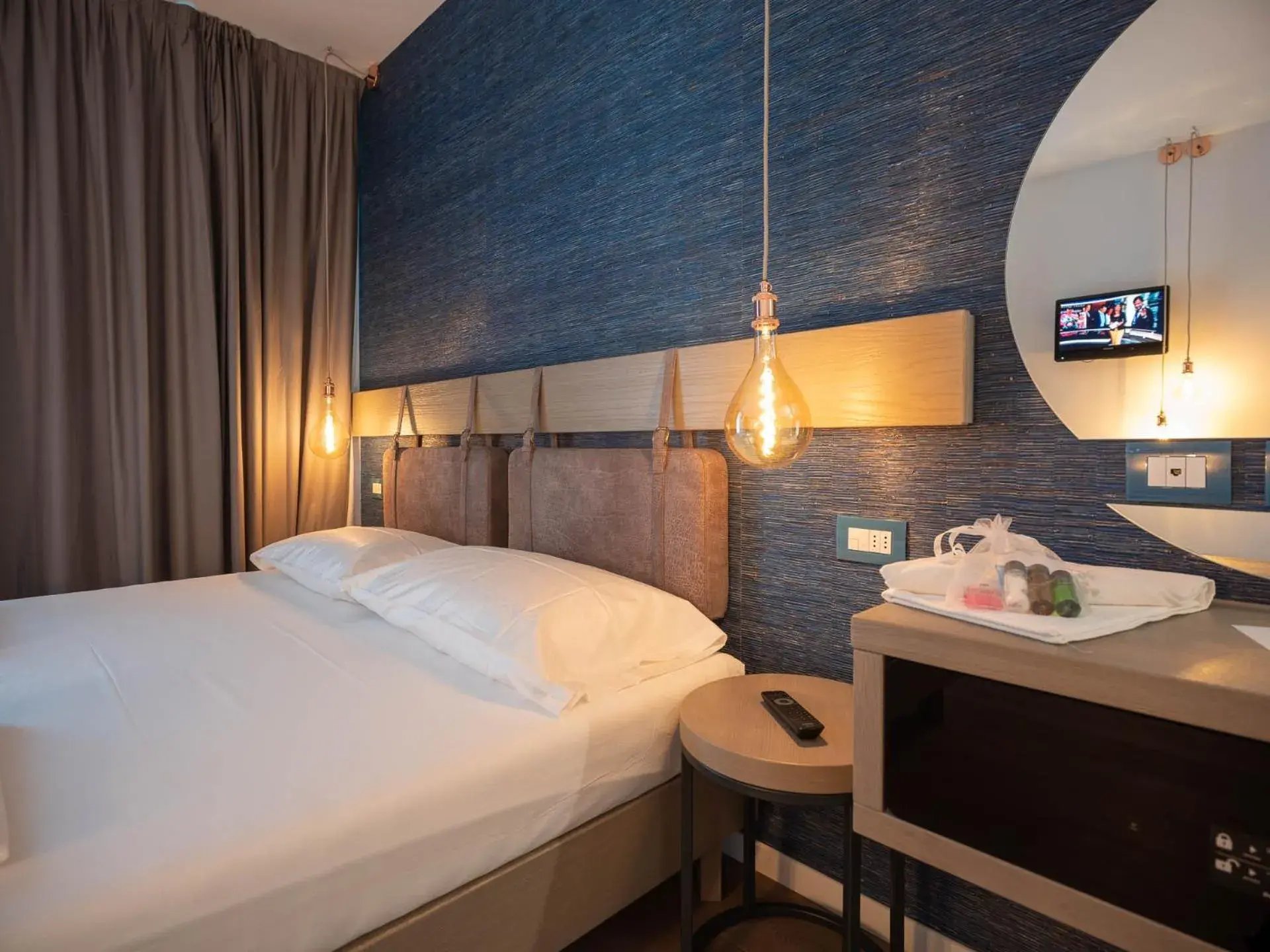 Standard Double or Twin Room with Balcony in Glocal Torbole Standard Double or Twin Room with Balcony in Glocal Torbole