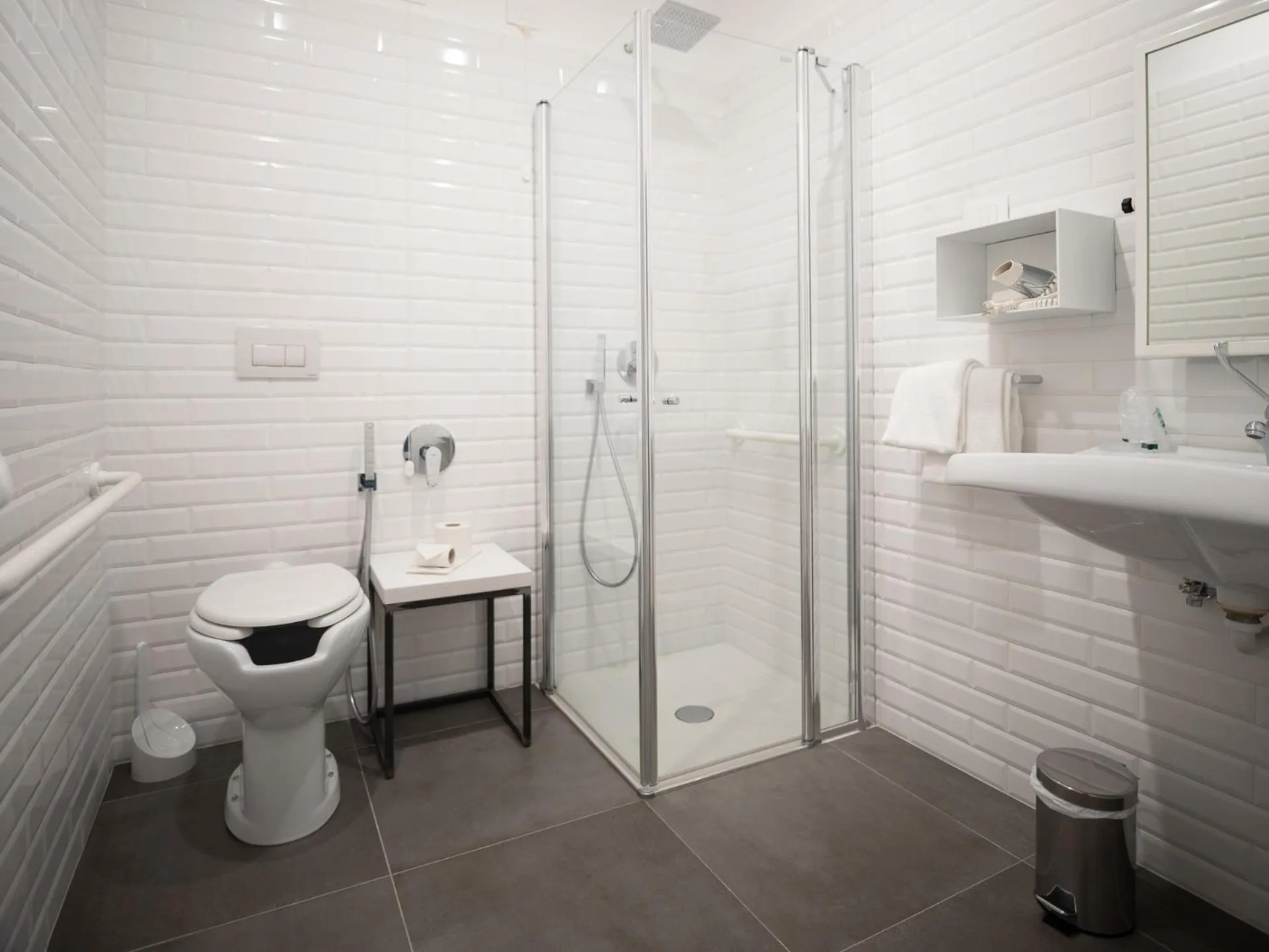 Bathroom in Glocal Torbole