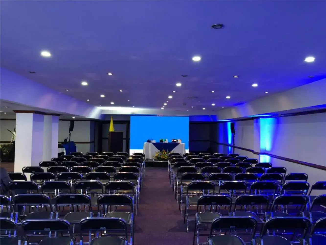 Lounge or bar in Hotel Bogotá Regency Usaquén Lounge or bar in Hotel Bogotá Regency Usaquén