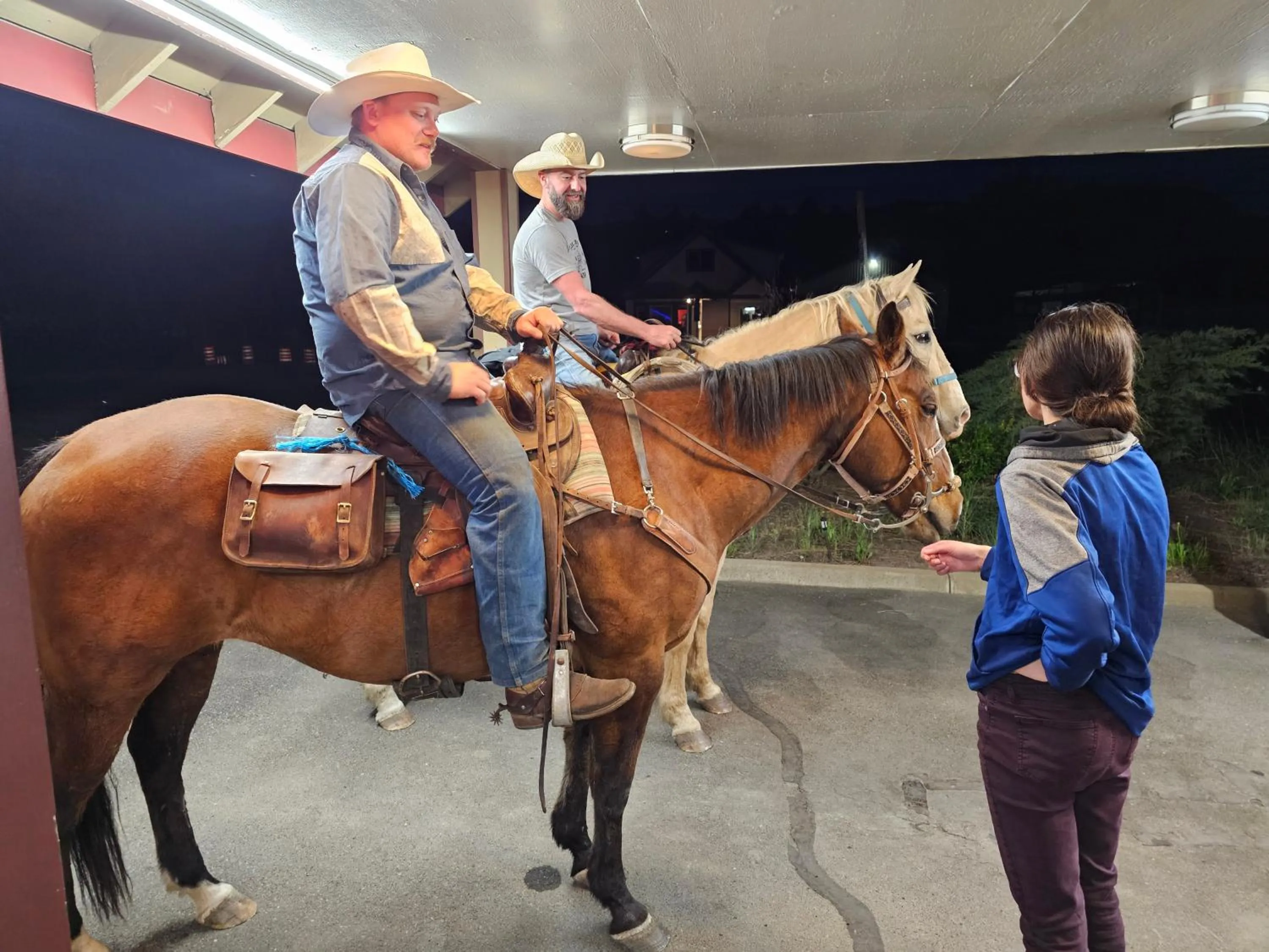 Horse-riding in Cle Elum Travelers Inn