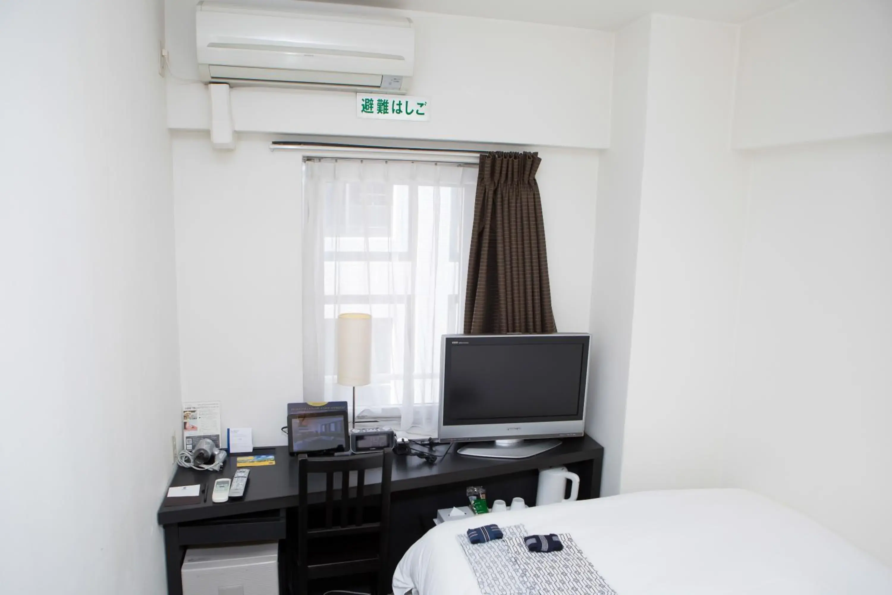 Photo of the whole room in Best Western Yokohama Photo of the whole room in Best Western Yokohama