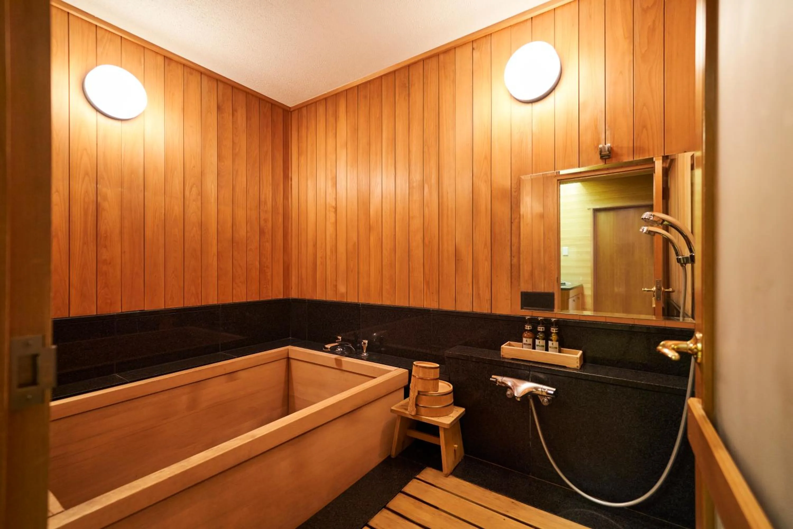 THE GLOBAL VIEW Nagasaki