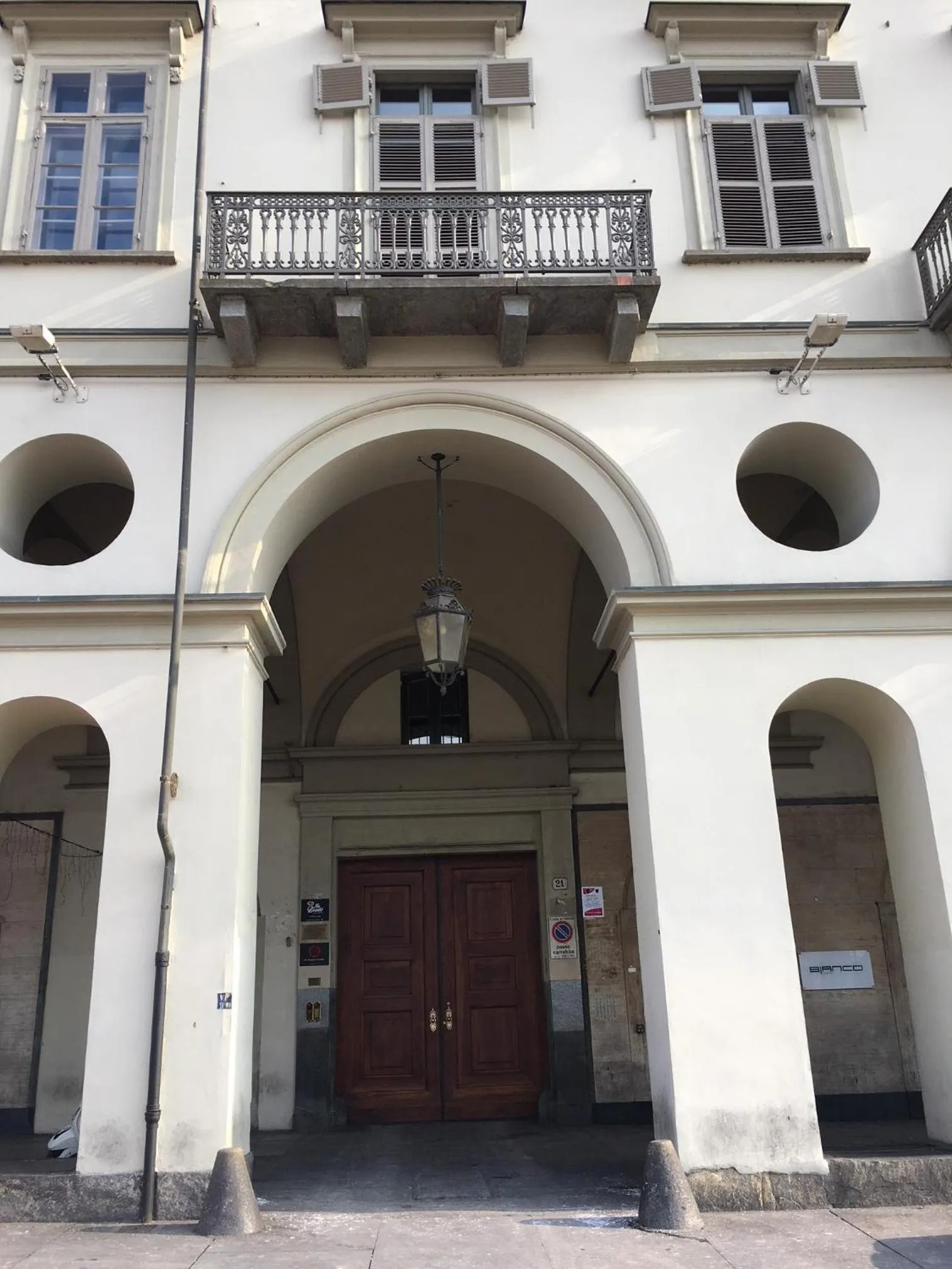 Street view in Vittorio 21