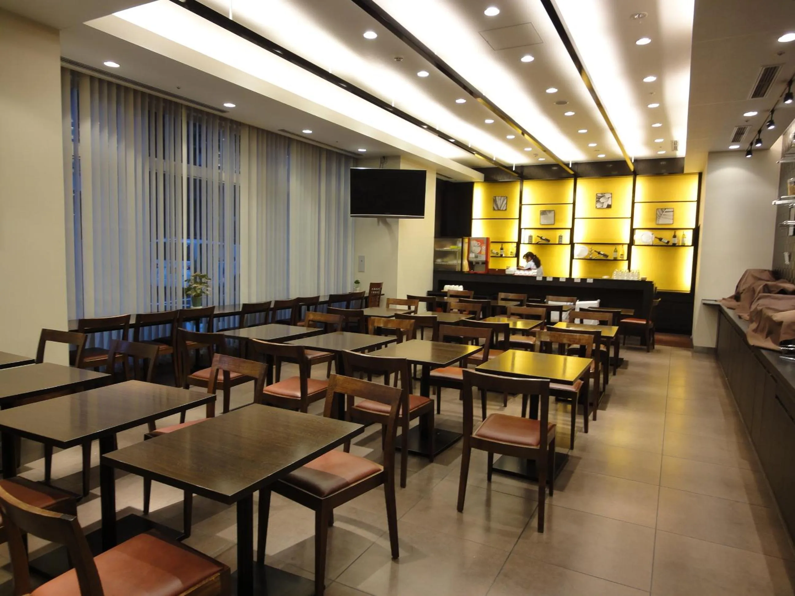 Restaurant/places to eat in S Peria Hotel Nagasaki