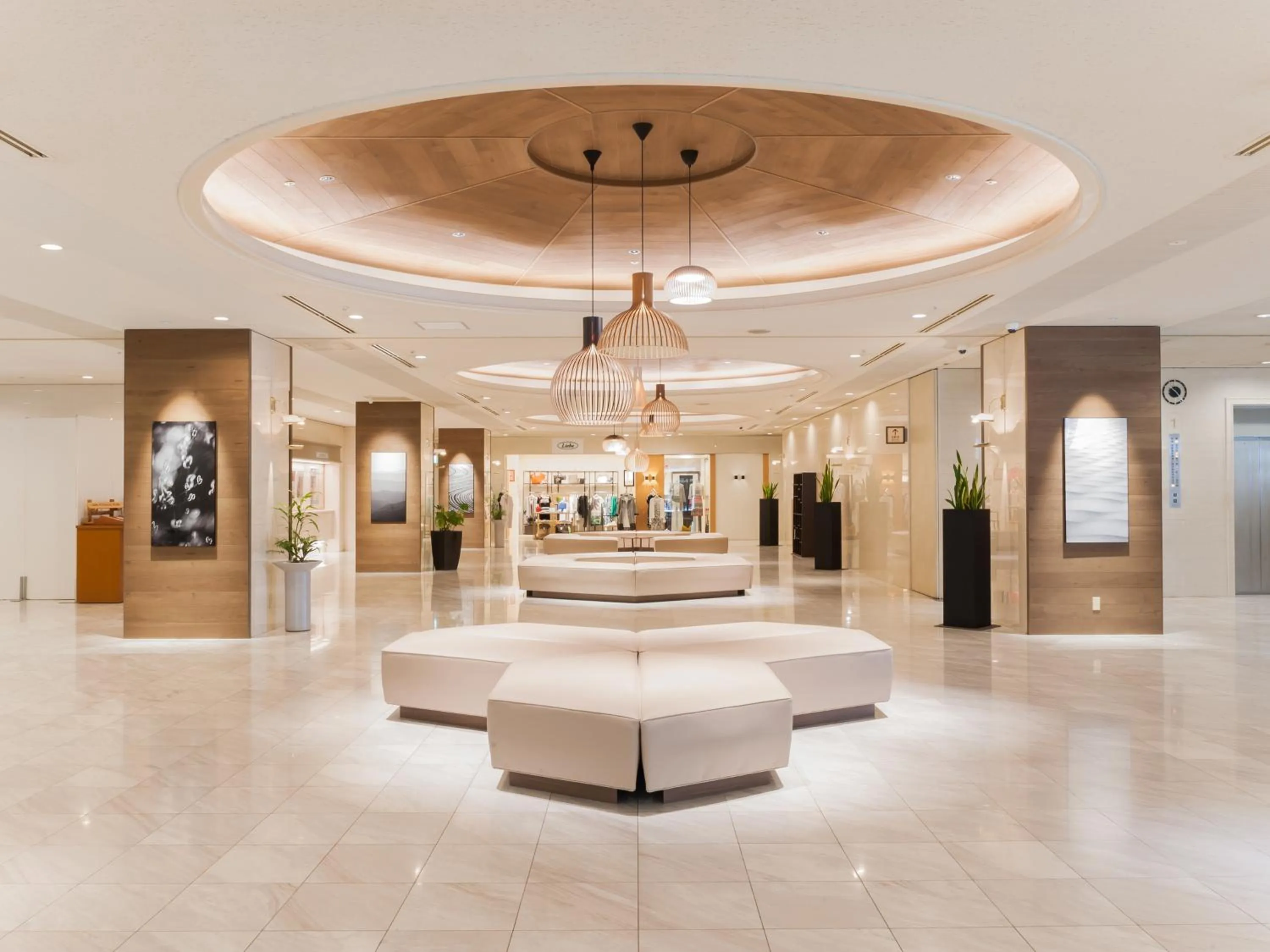 Lobby or reception in Art Hotel Asahikawa