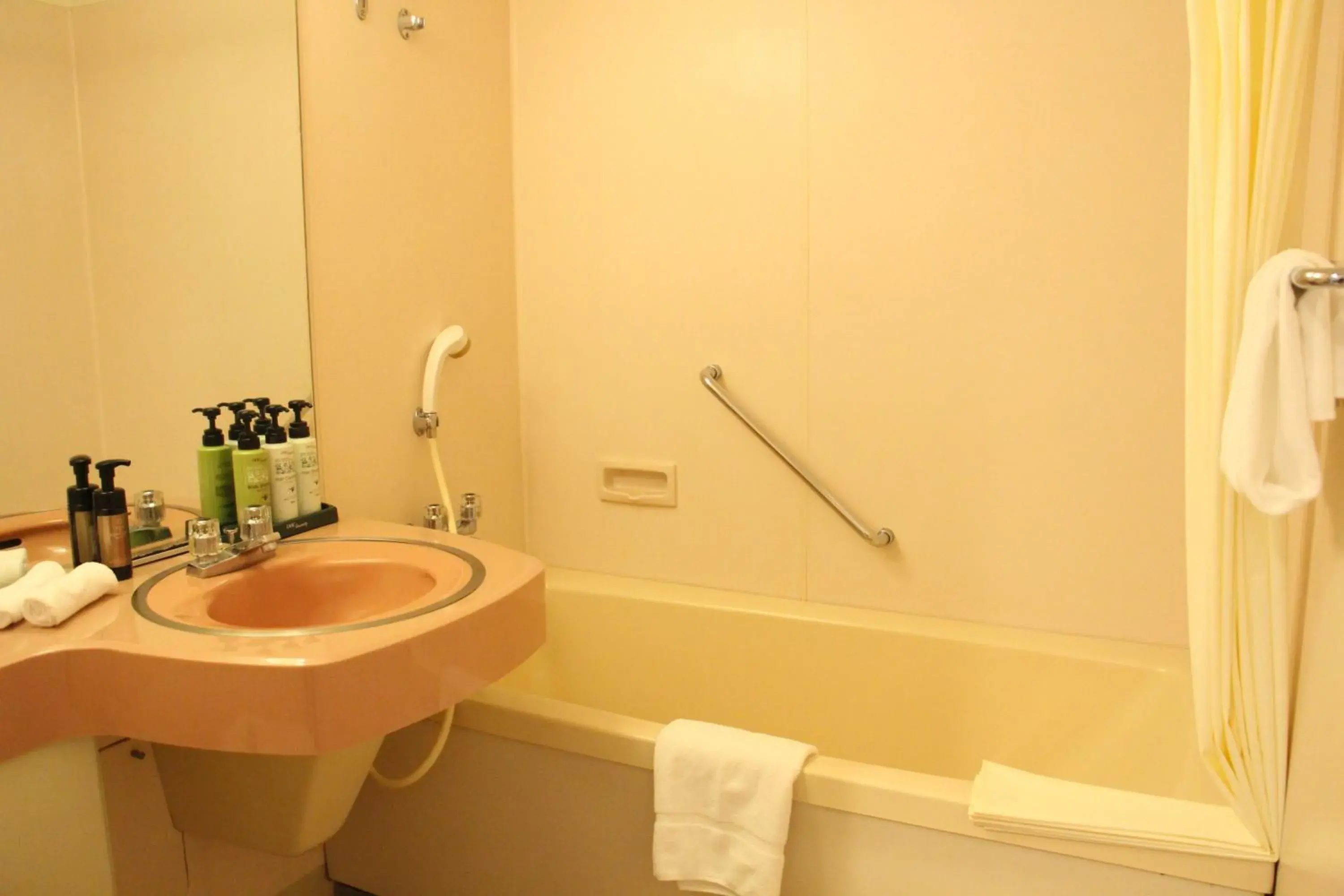 Superior Twin Room - single occupancy - Non-Smoking in Art Hotel Asahikawa Superior Twin Room - single occupancy - Non-Smoking in Art Hotel Asahikawa