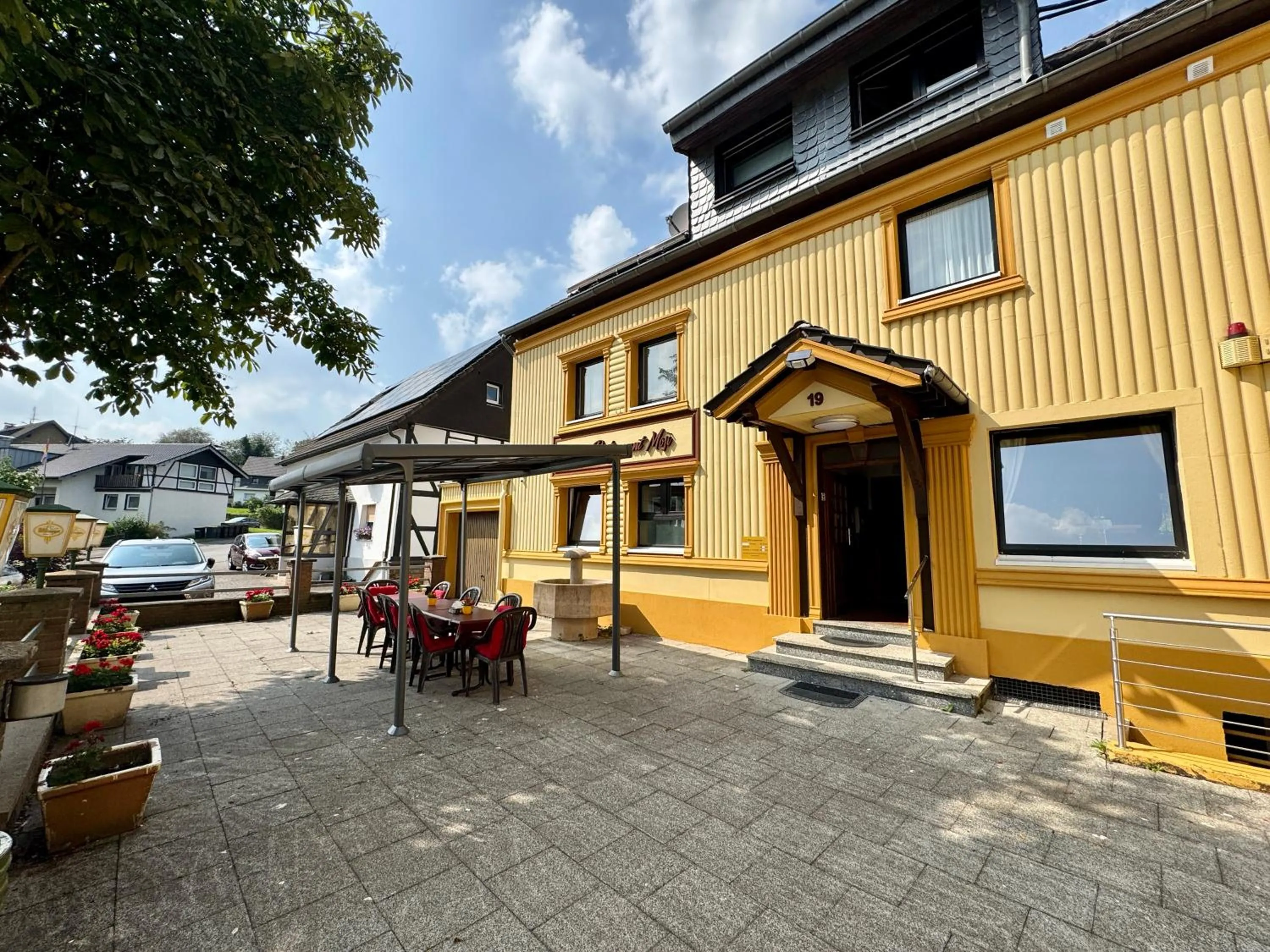 Hotel Moji 3 Landhaus Köln