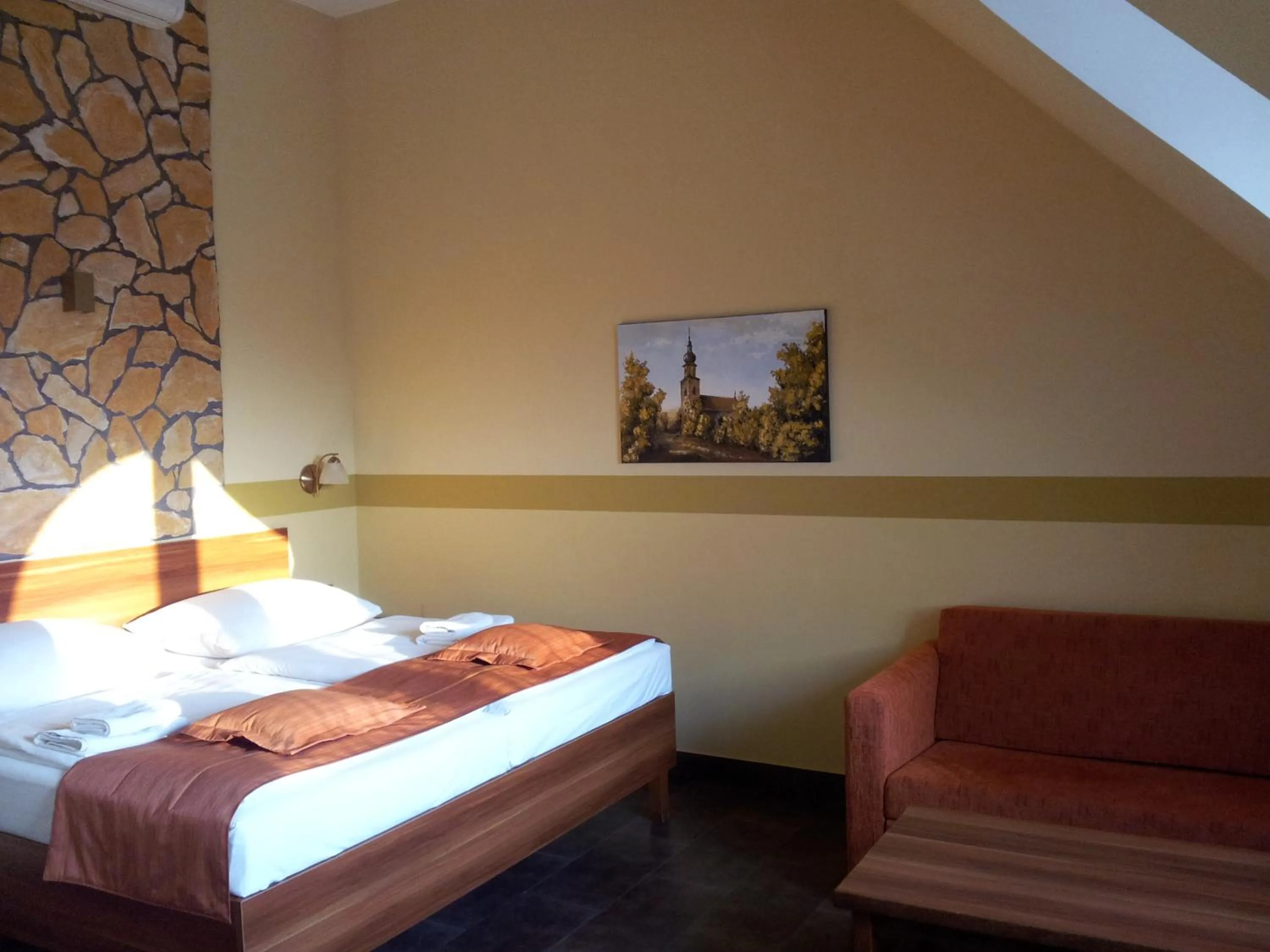 Bed in Hotel Vinopa