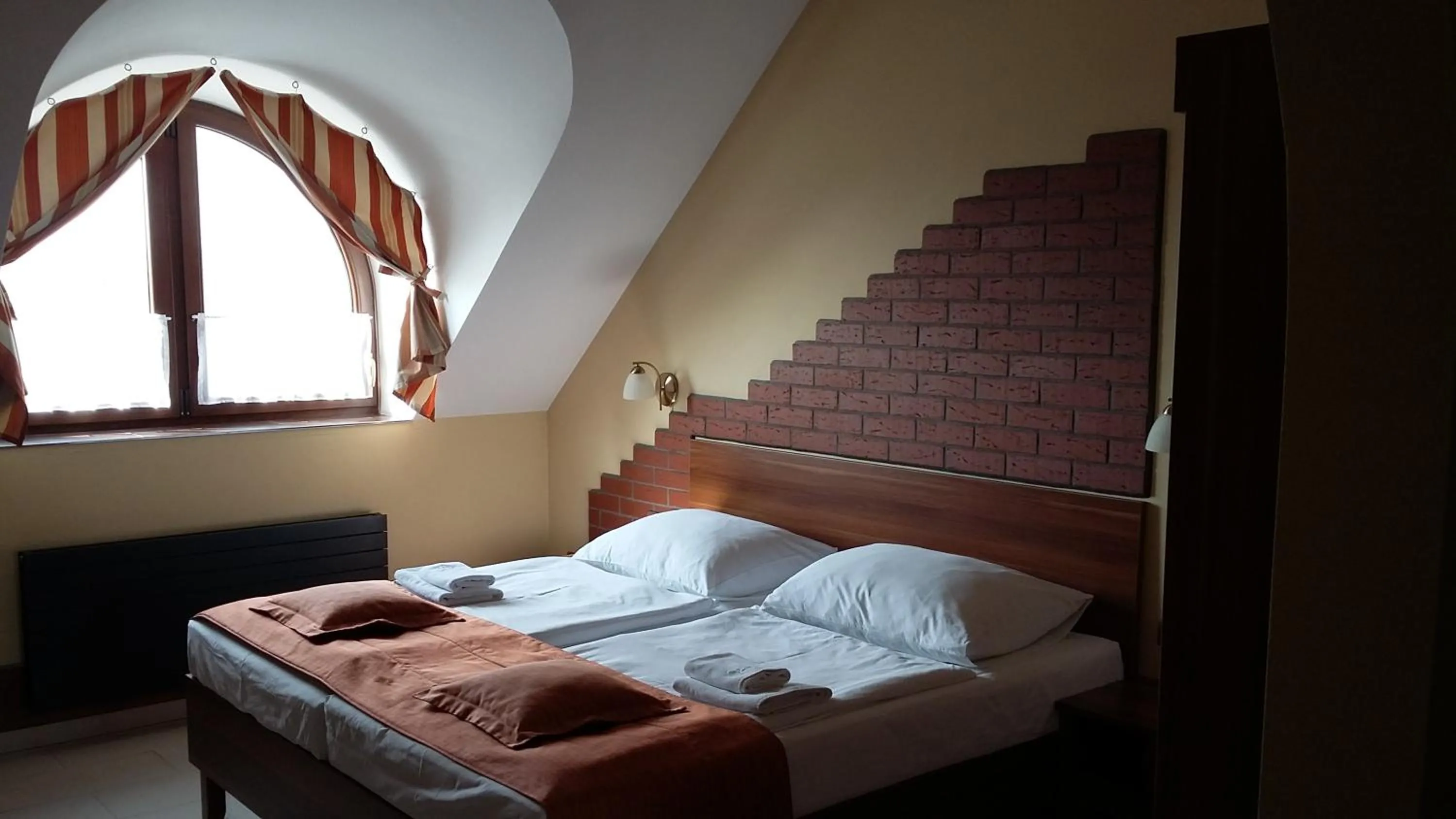 Bed in Hotel Vinopa