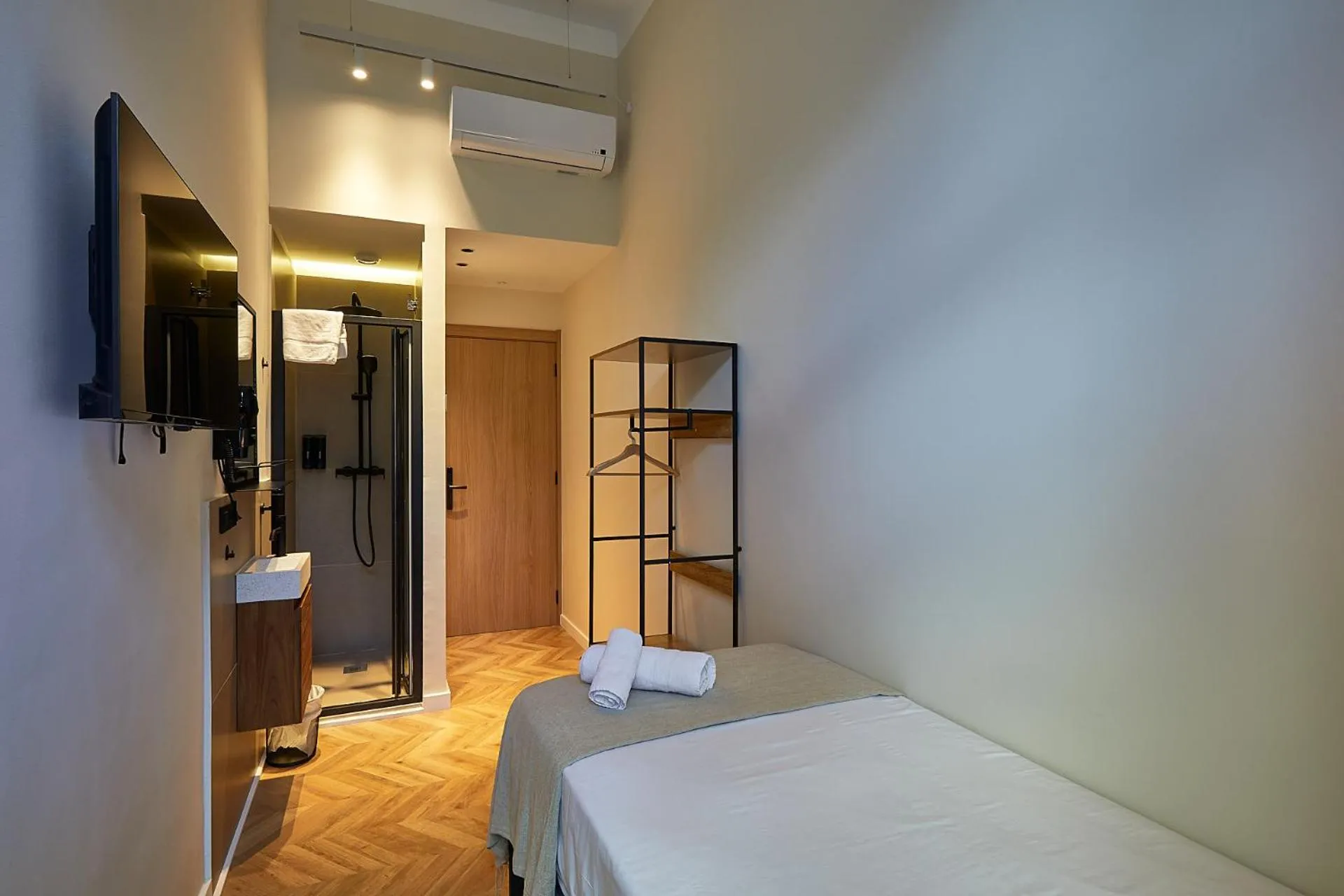 Bed in Ella Hostel Boqueria