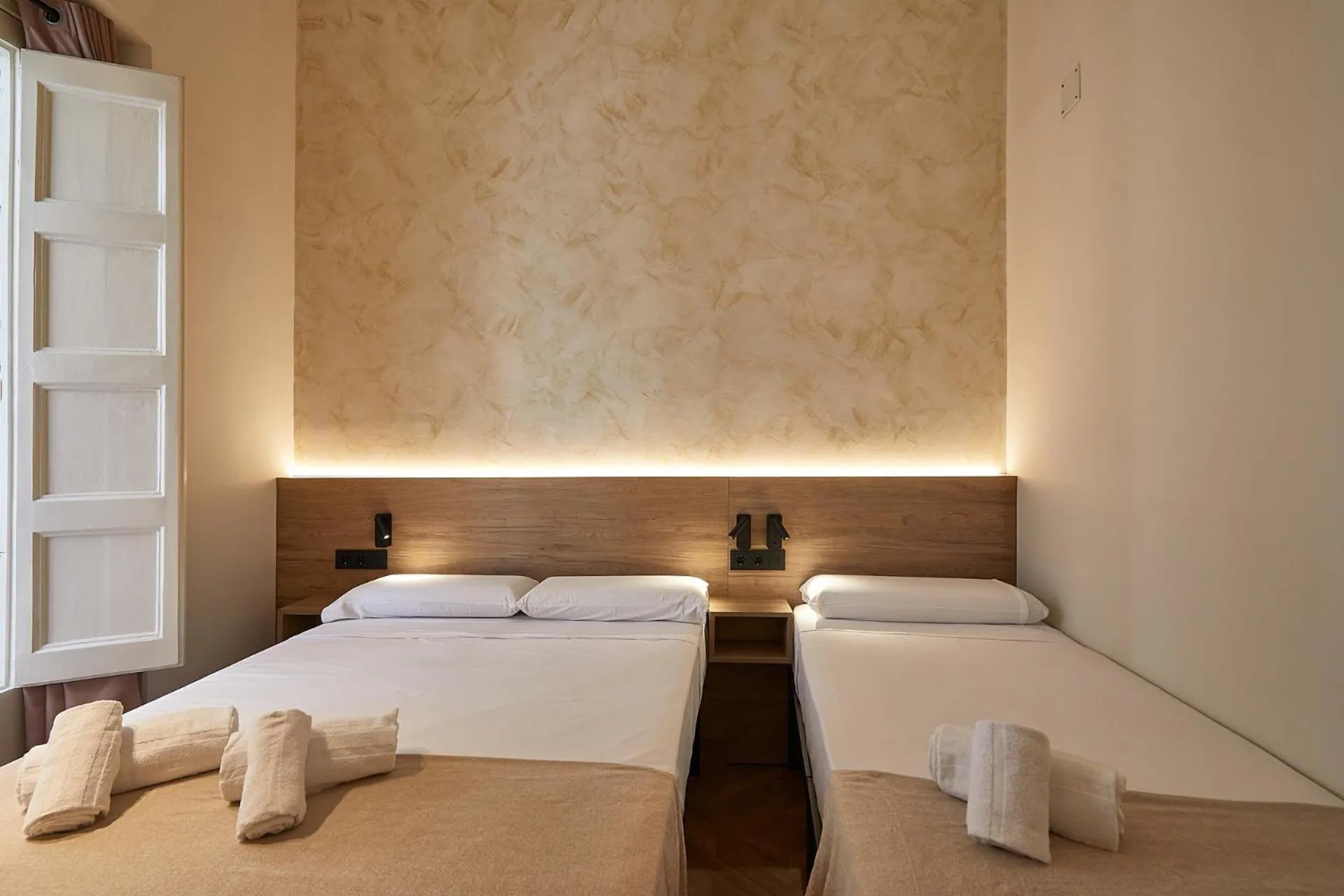 Bed in Ella Hostel Boqueria