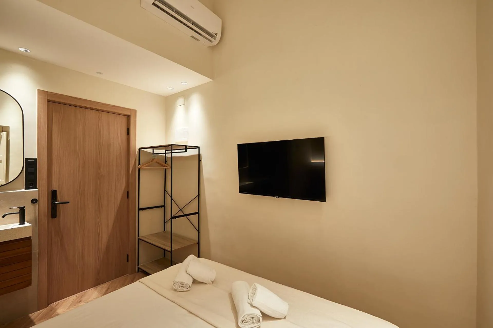 Bed in Ella Hostel Boqueria