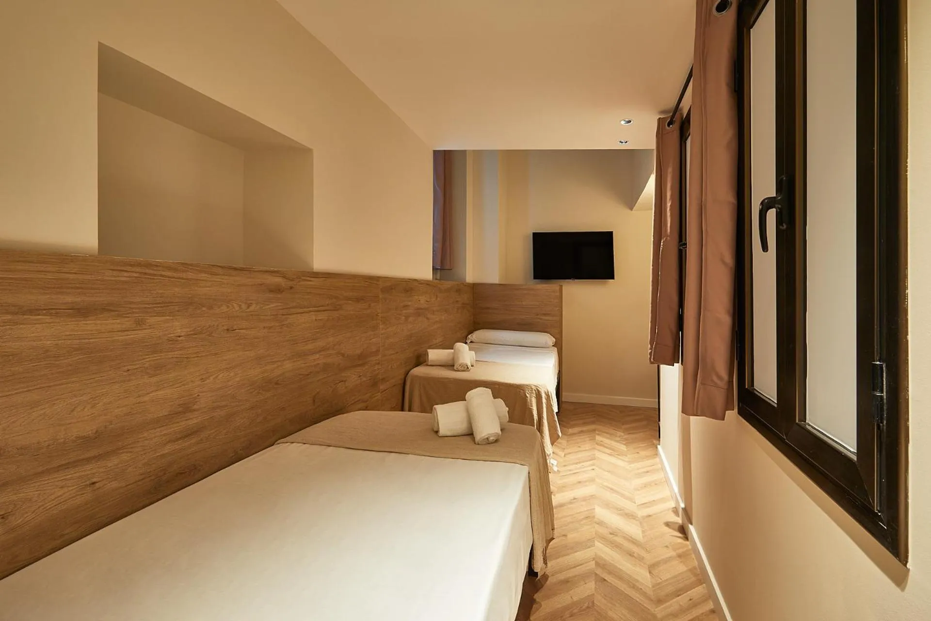 Bed in Ella Hostel Boqueria