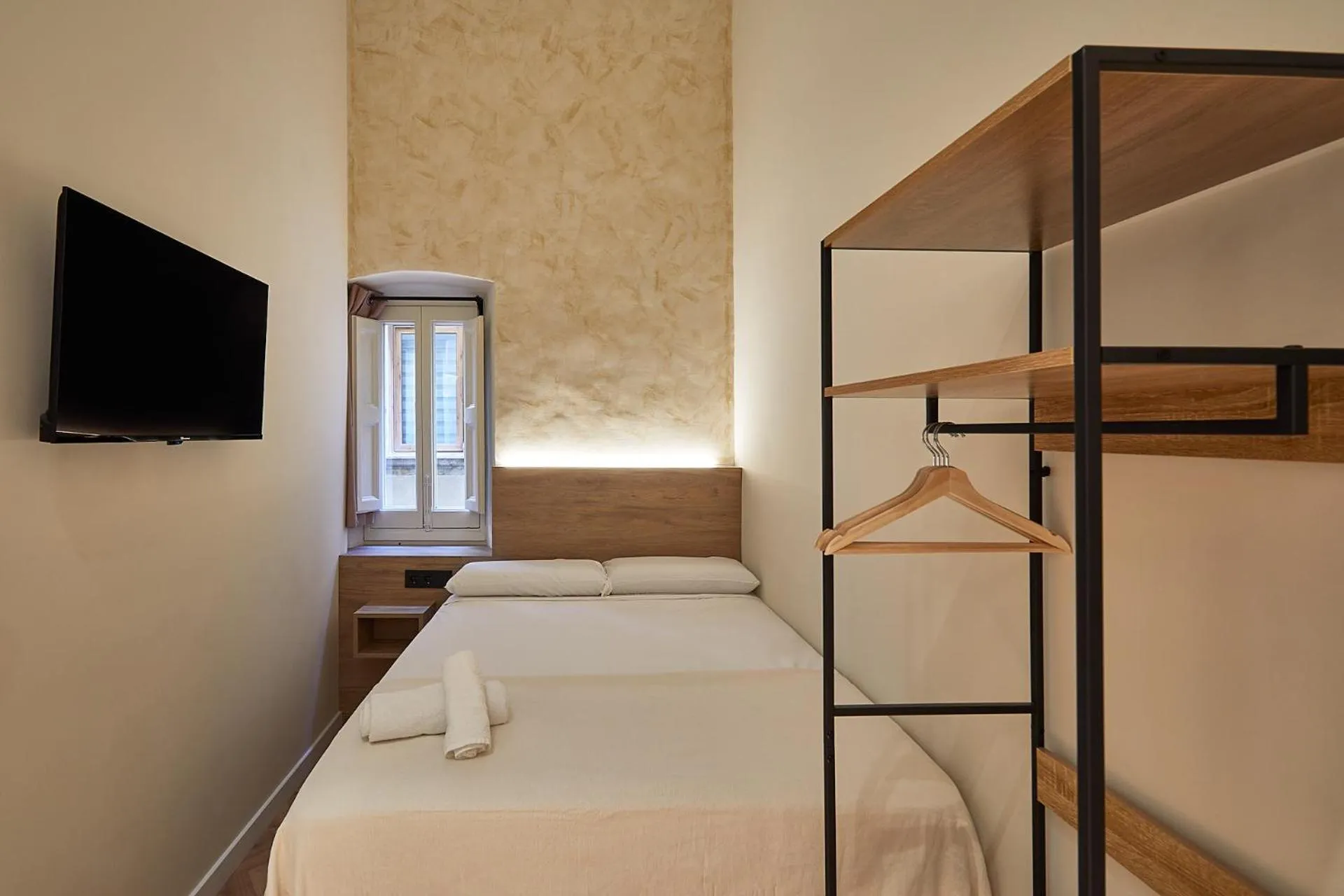 Bed in Ella Hostel Boqueria