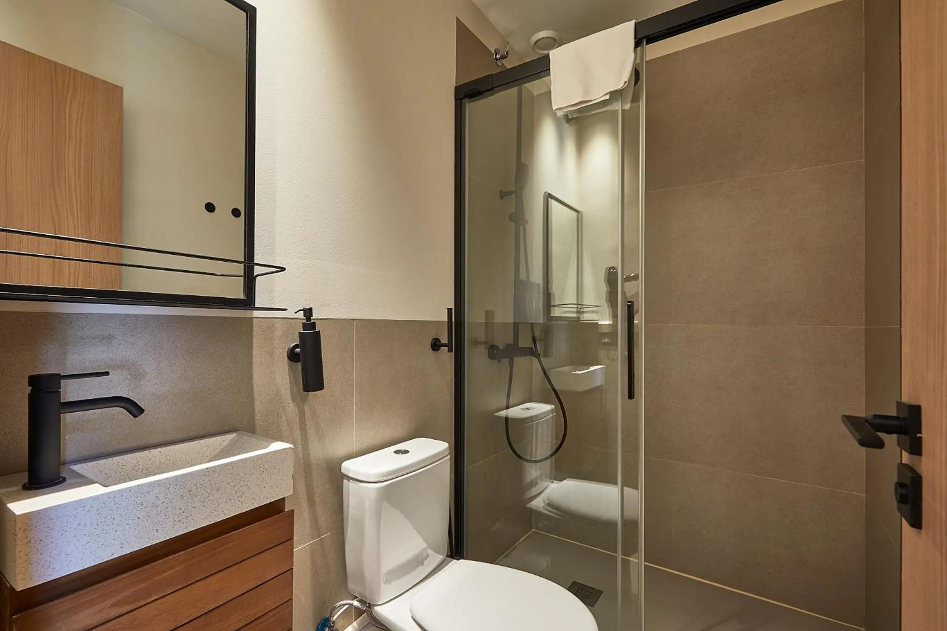 Ella Hostel Boqueria