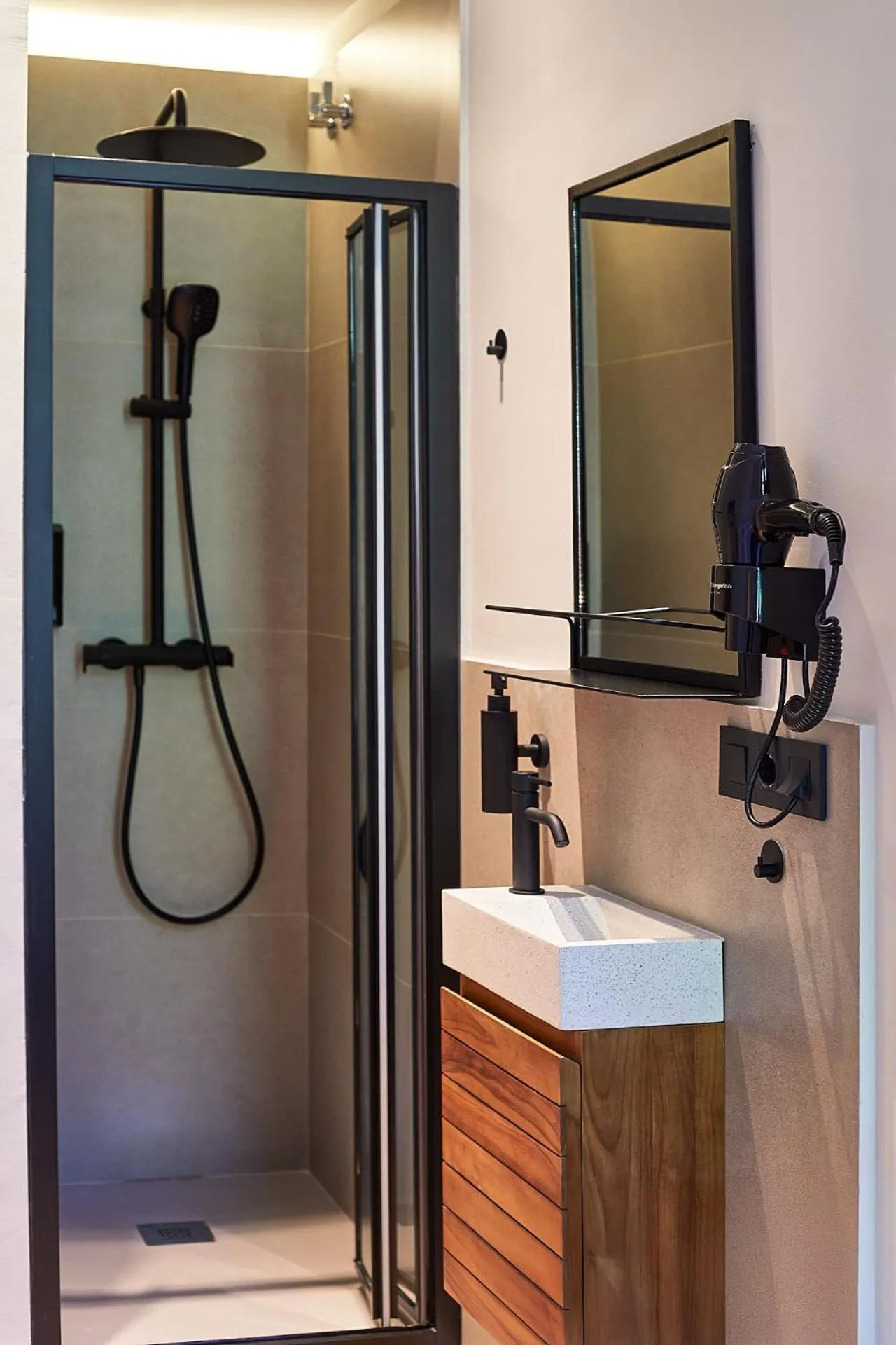 Ella Hostel Boqueria