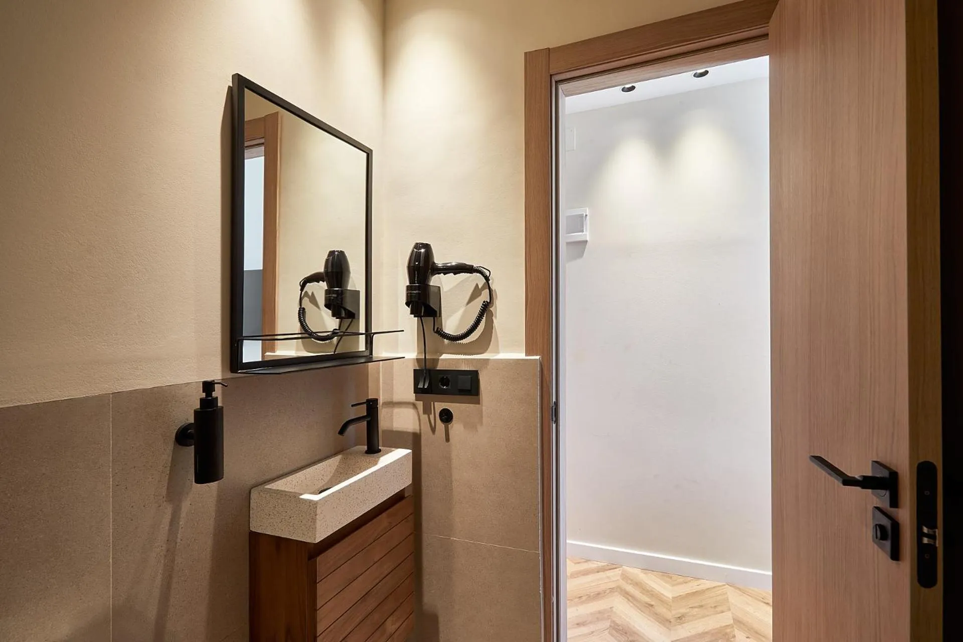 Ella Hostel Boqueria