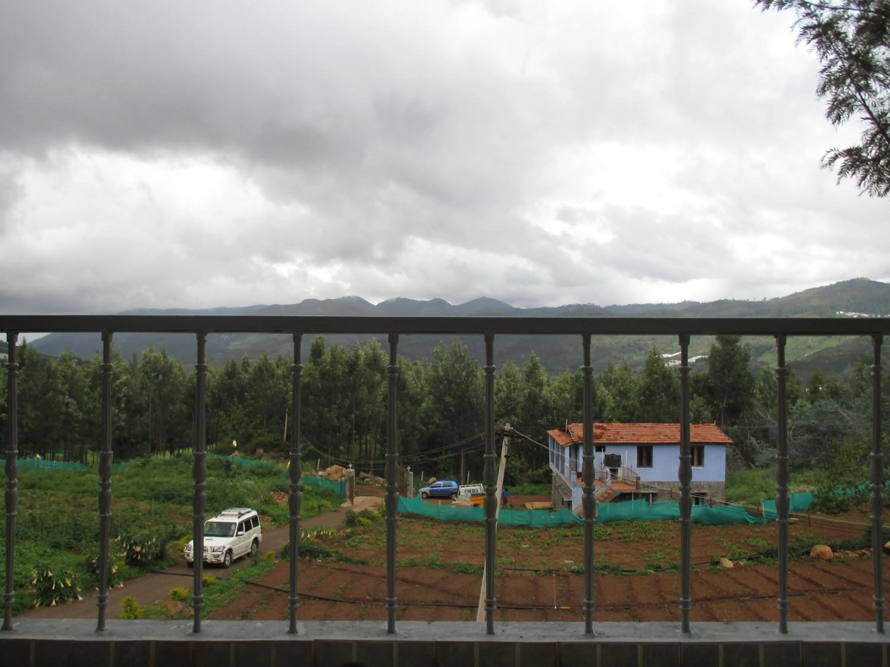 Relaxing 2 B/R Estate House, Deenaty, Tamil Nadu