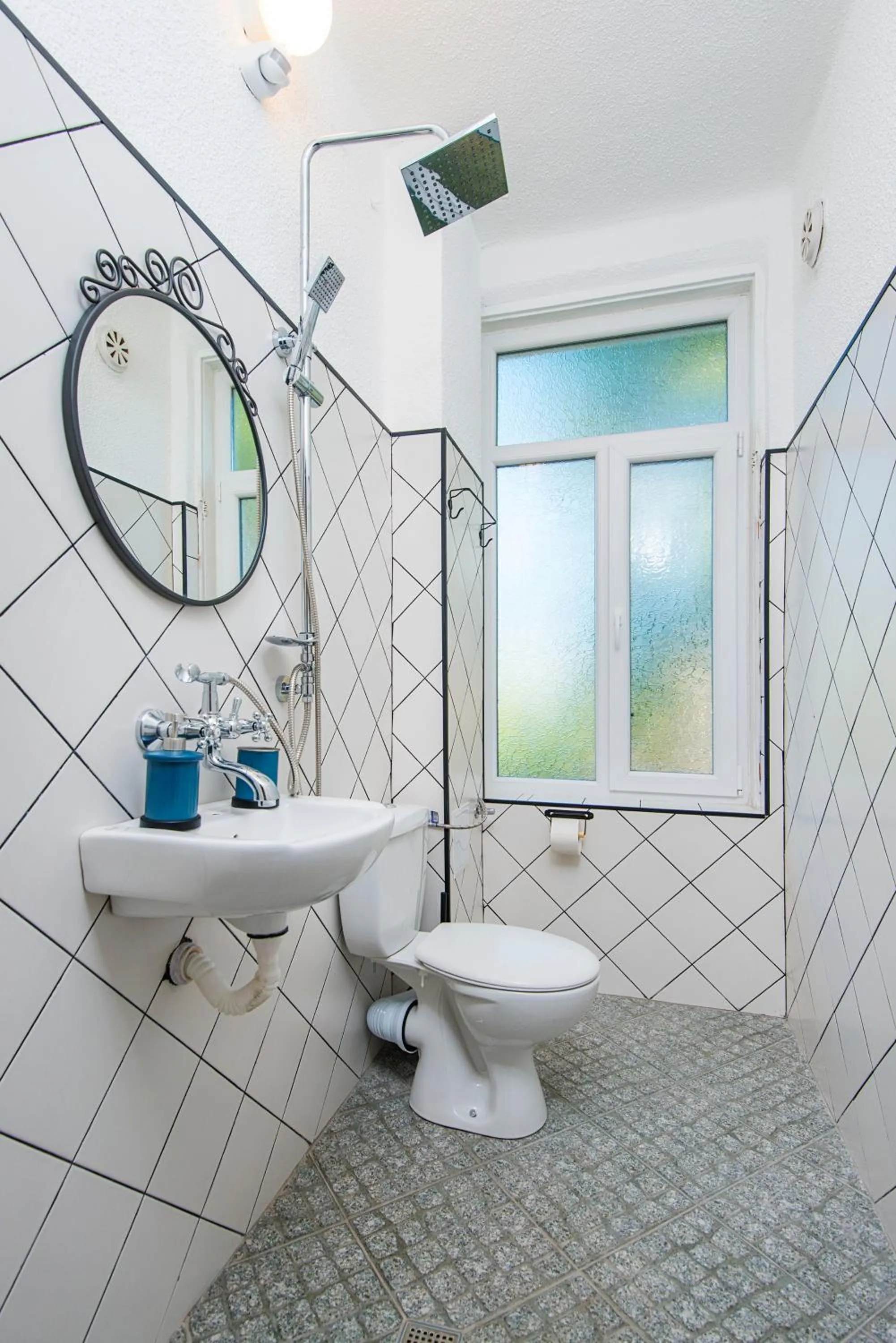 Shower in Generaator Sofia